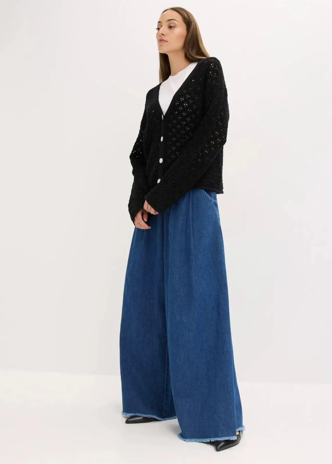 bonprix Bekleidung·Umstandsmode|Pullover & Strickjacken^Ajour-Strickjacke schwarz
