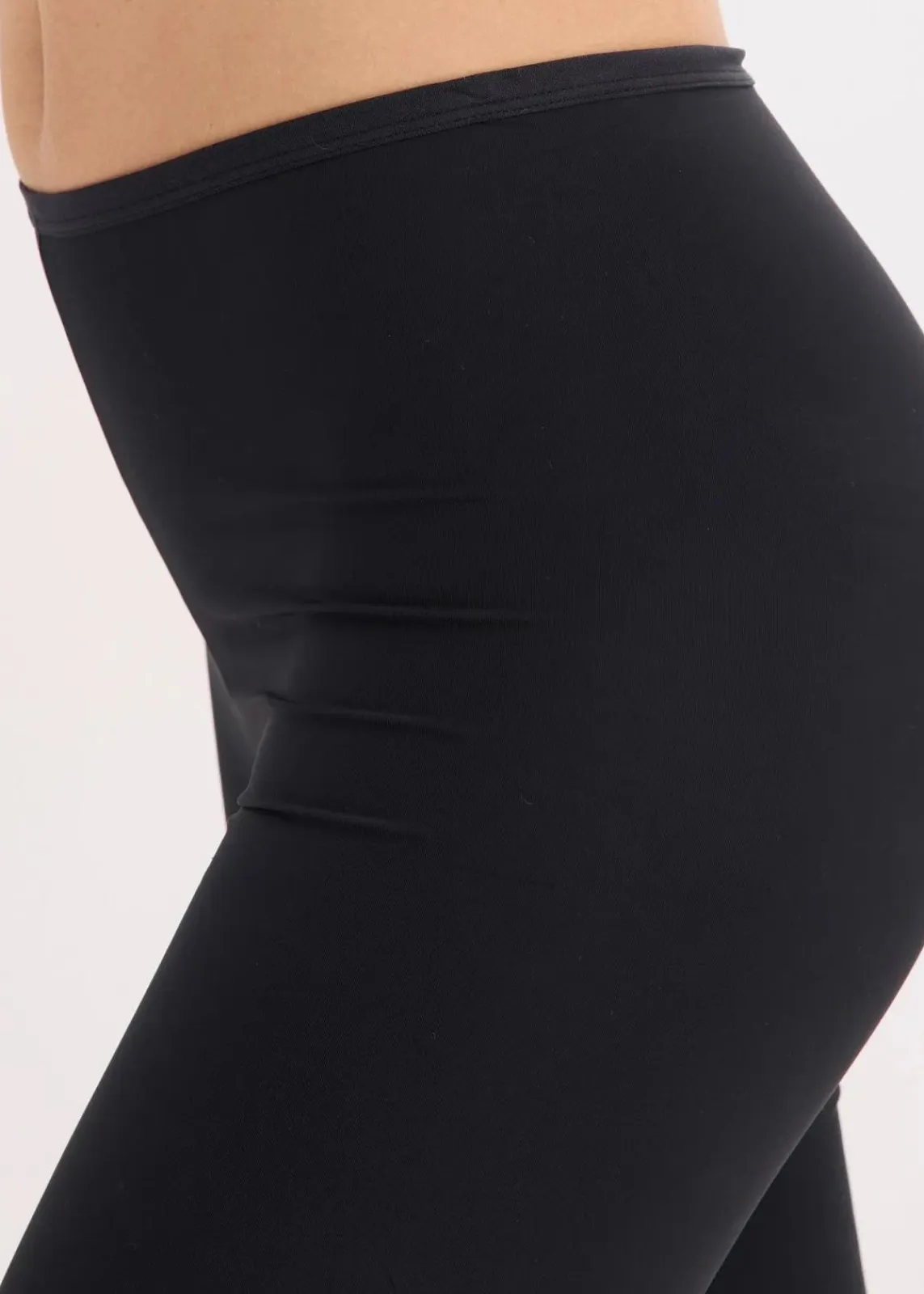 bonprix Bekleidung·Kleider|Hosen^Anti-Scheuer Radler mit kühlendem Material schwarz