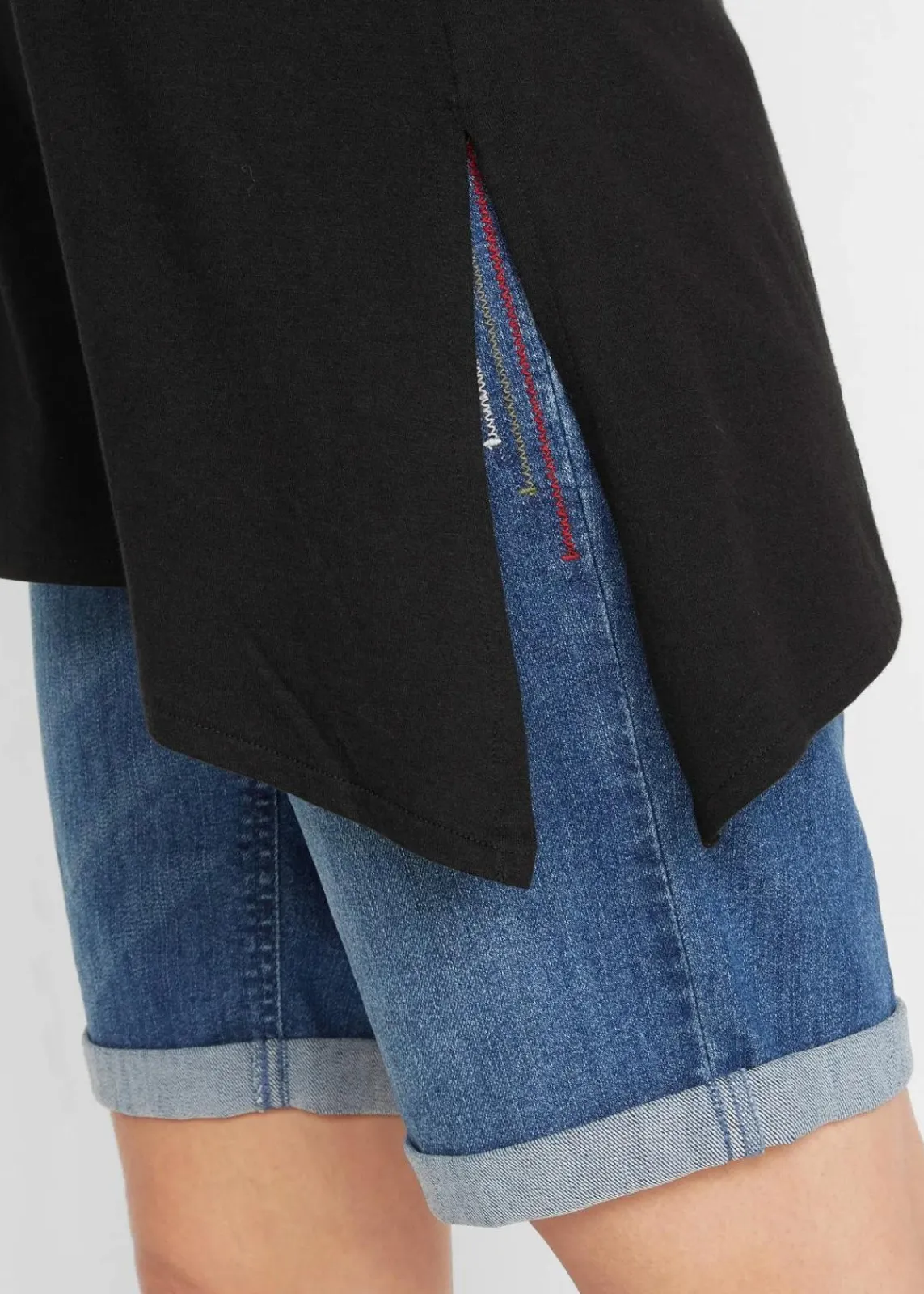 bonprix Shirts & Tops^Asymetrisches Longshirt aus Baumwoll-Viskose-Mischung schwarz