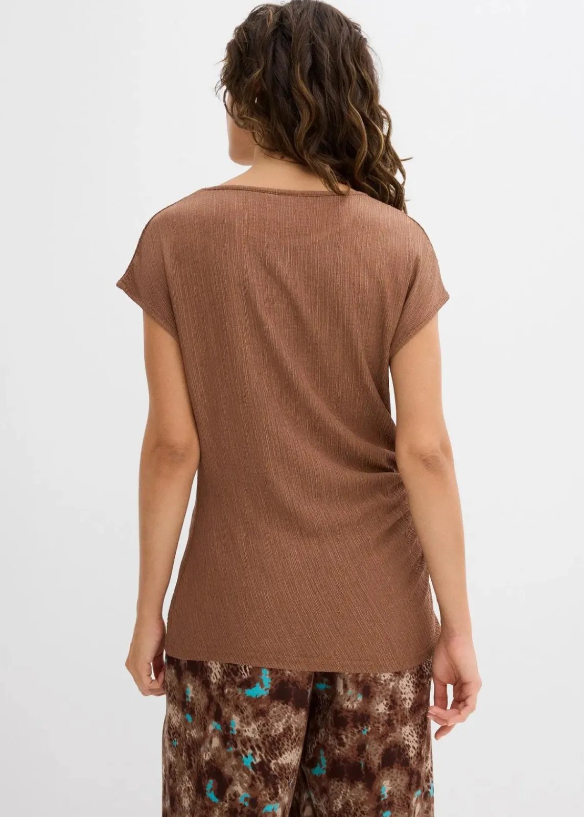 bonprix Nachhaltigere Materialien|Shirts & Tops^Asymmetrisches Top aus leichtem Crêpe maronenbraun