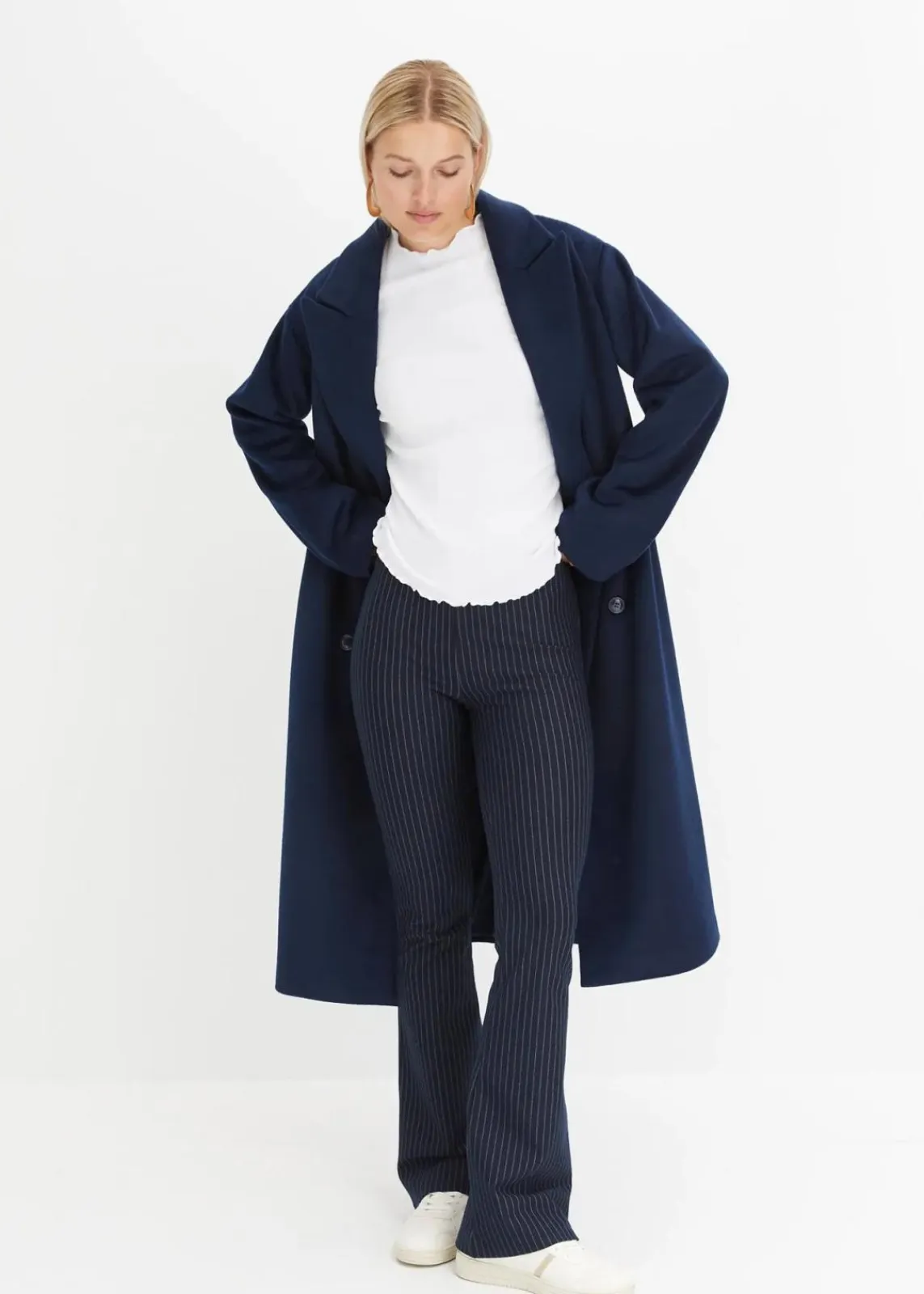 bonprix Bekleidung·Kleider^Ausgestellte Schlupfhose mit Nadelstreifen dunkelblau/wollweiß