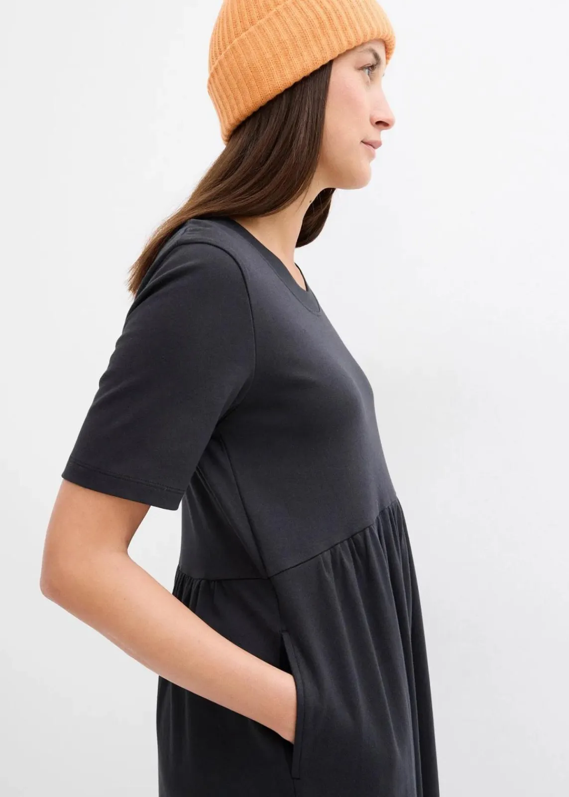 bonprix Bekleidung·Pullover & Strickjacken|Kleider^Ausgestelltes Jerseykleid aus schwerer Baumwolle schwarz