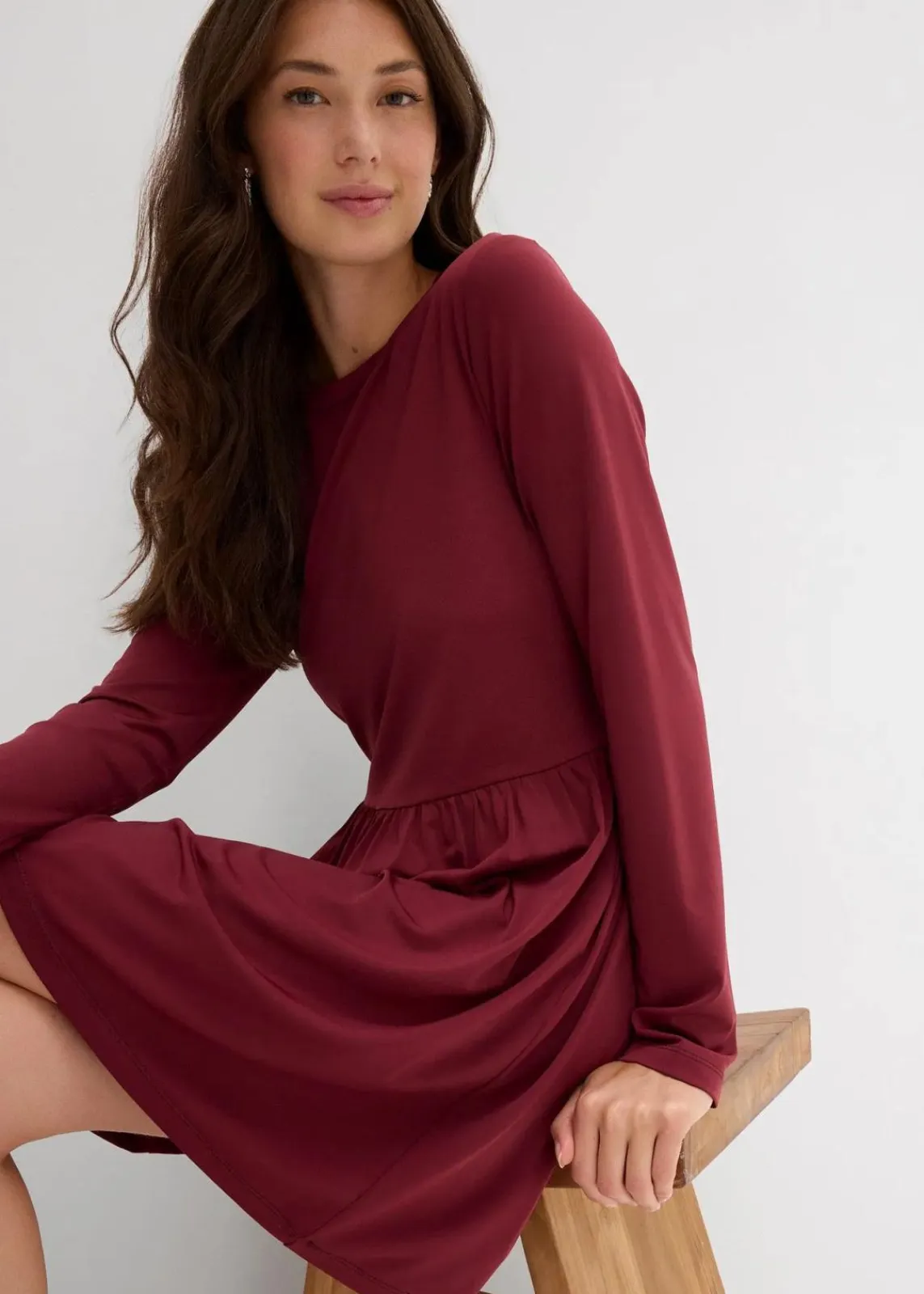 bonprix Kleider|Nachhaltigere Materialien^Ausgestelltes Shirtkleid ahornrot