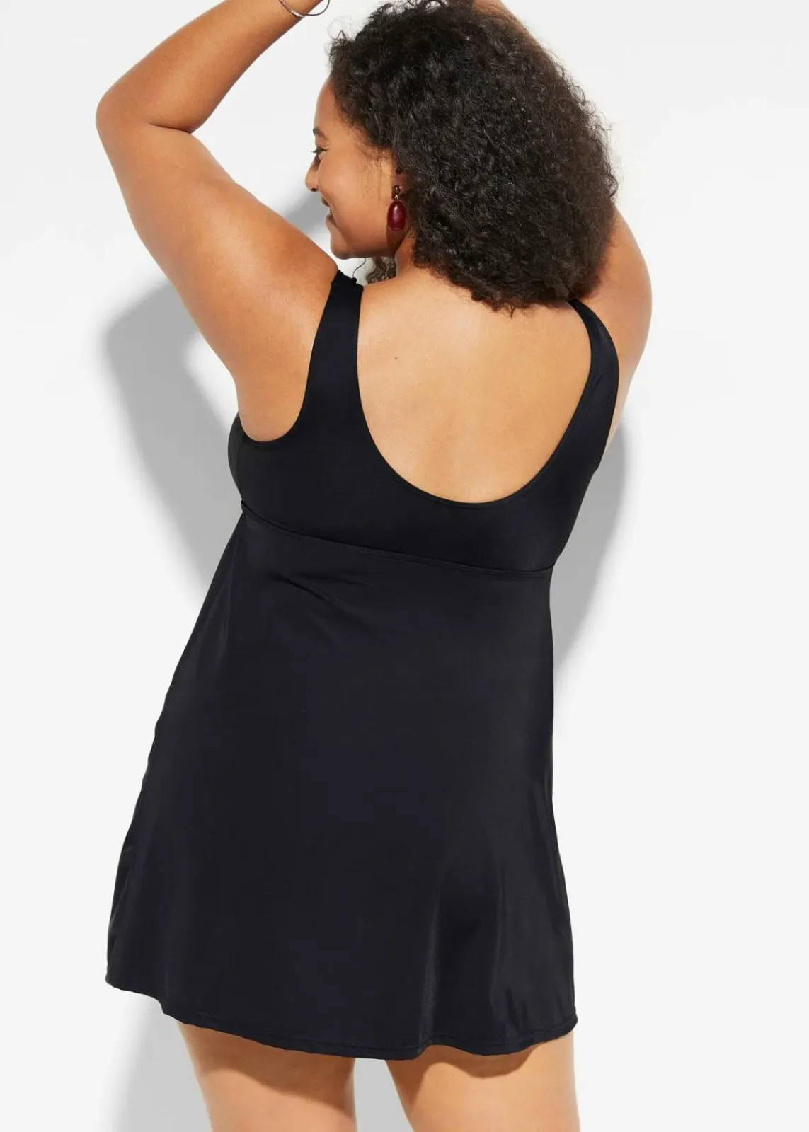 bonprix Nachhaltigere Materialien|Badekleider^Badekleid mit breiten Trägern schwarz graphisch