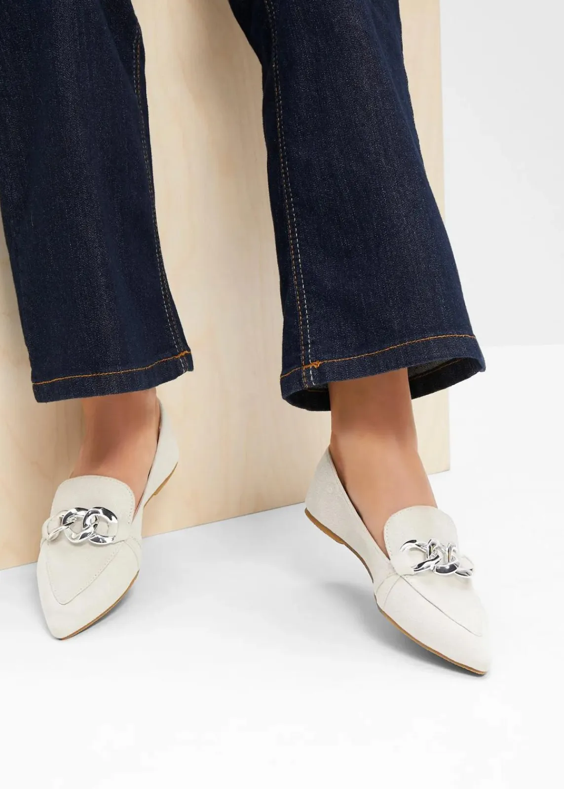 bonprix Sommerschuhe^Ballerinas mit Kette beige
