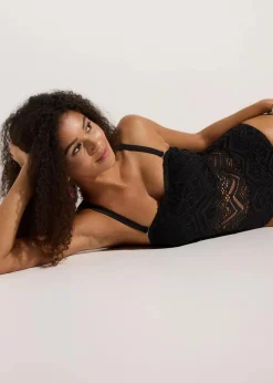 bonprix Nachhaltigere Materialien|Badeanzüge^Bandeau-Badeanzug mit Spitze schwarz