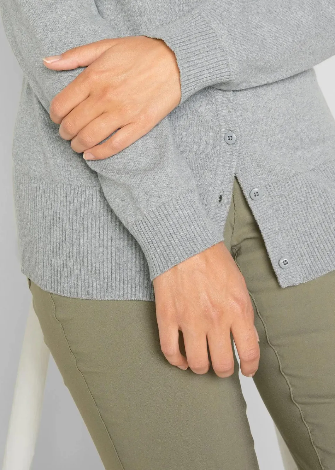 bonprix Pullover & Strickjacken|Basics^Basic Feinstrickjacke mit recycelter Baumwolle grau