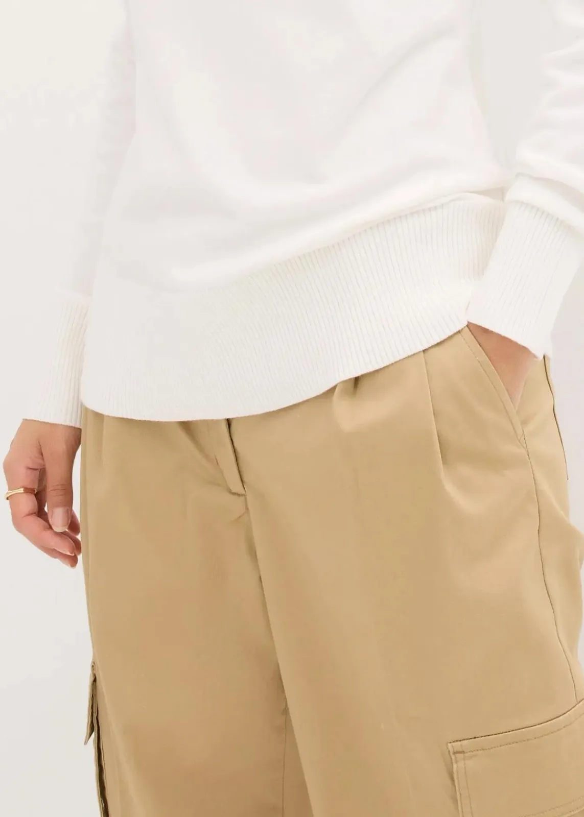 bonprix Bekleidung·Umstandsmode|Pullover & Strickjacken^Basic Pullover mit Stehkragen mit recycelter Baumwolle wollweiß