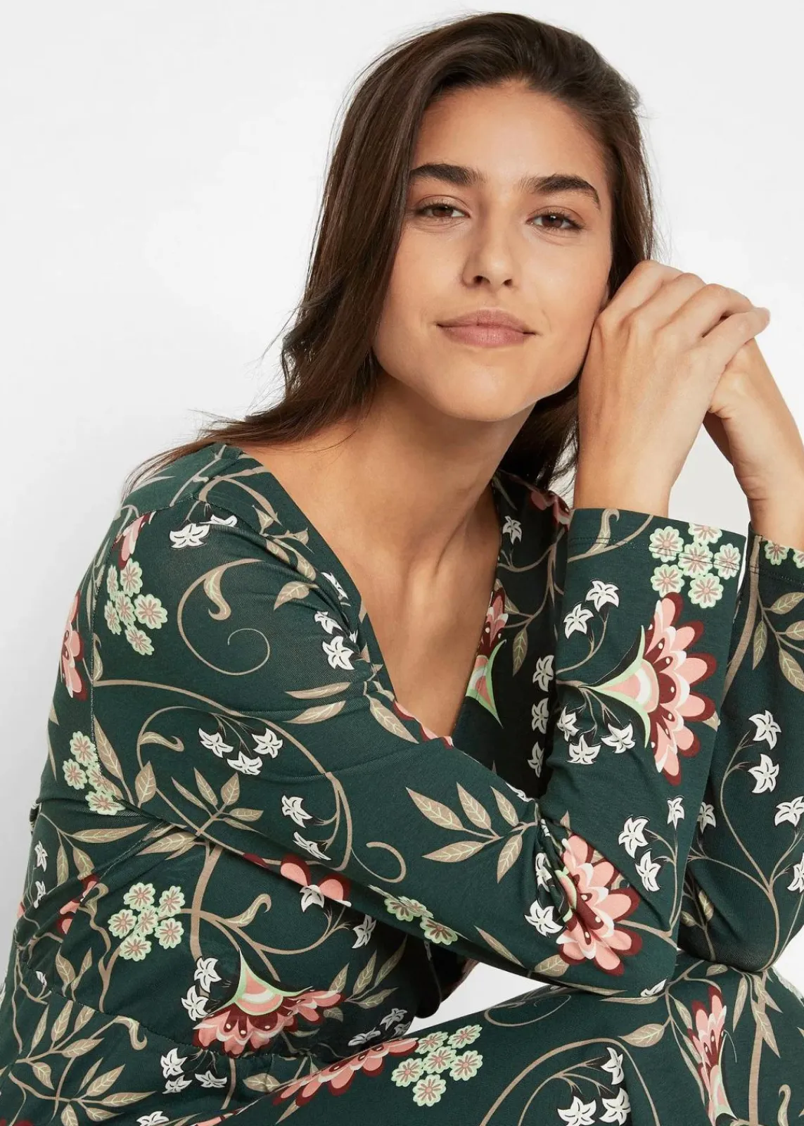 bonprix Bekleidung·Pullover & Strickjacken|Kleider^Baumwoll-Jerseykleid in Wickeloptik tiefgrün geblümt