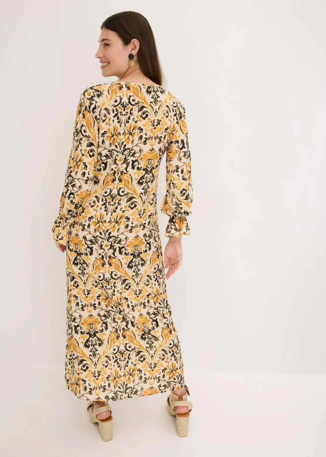 bonprix Nachhaltigere Materialien|Kleider^bedrucktes Kaftan-Kleid aus fließender Viskose wollweiß/ocker bedruckt