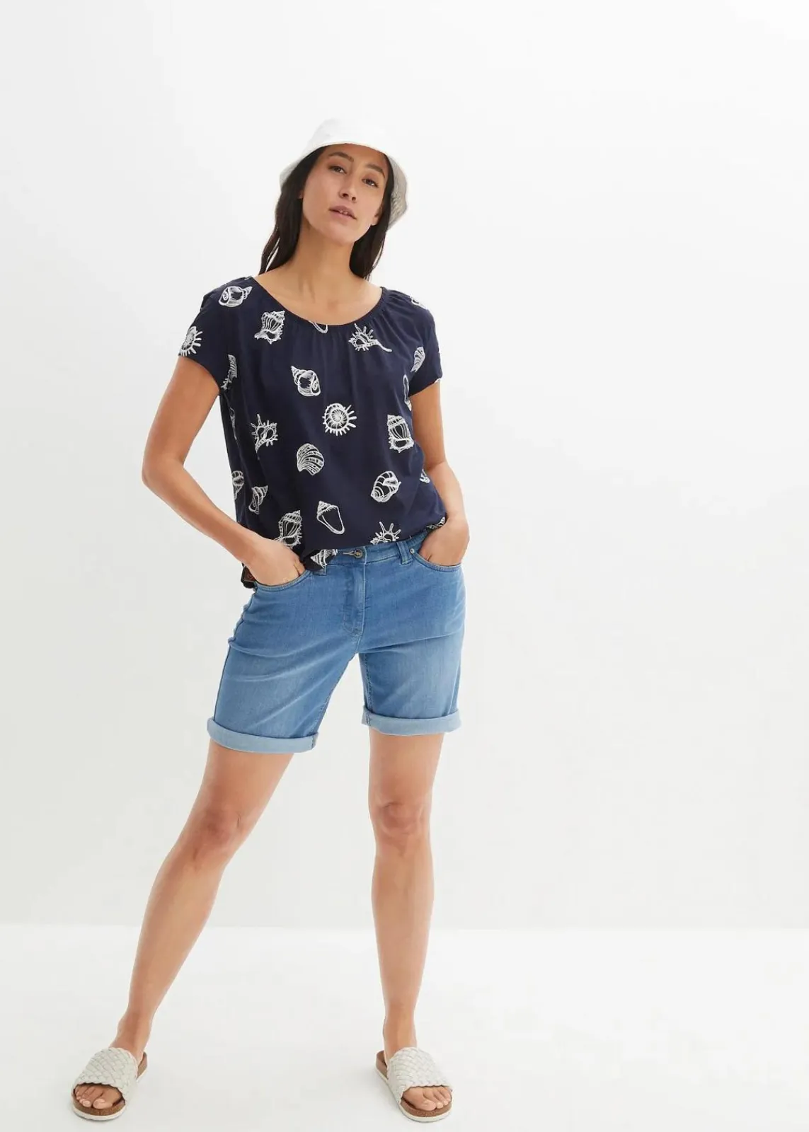 bonprix Shirts & Tops|Nachhaltigere Materialien^Bedrucktes Shirt mit Rundhalsausschnitt aus Bio-Baumwolle dunkelblau bedruckt