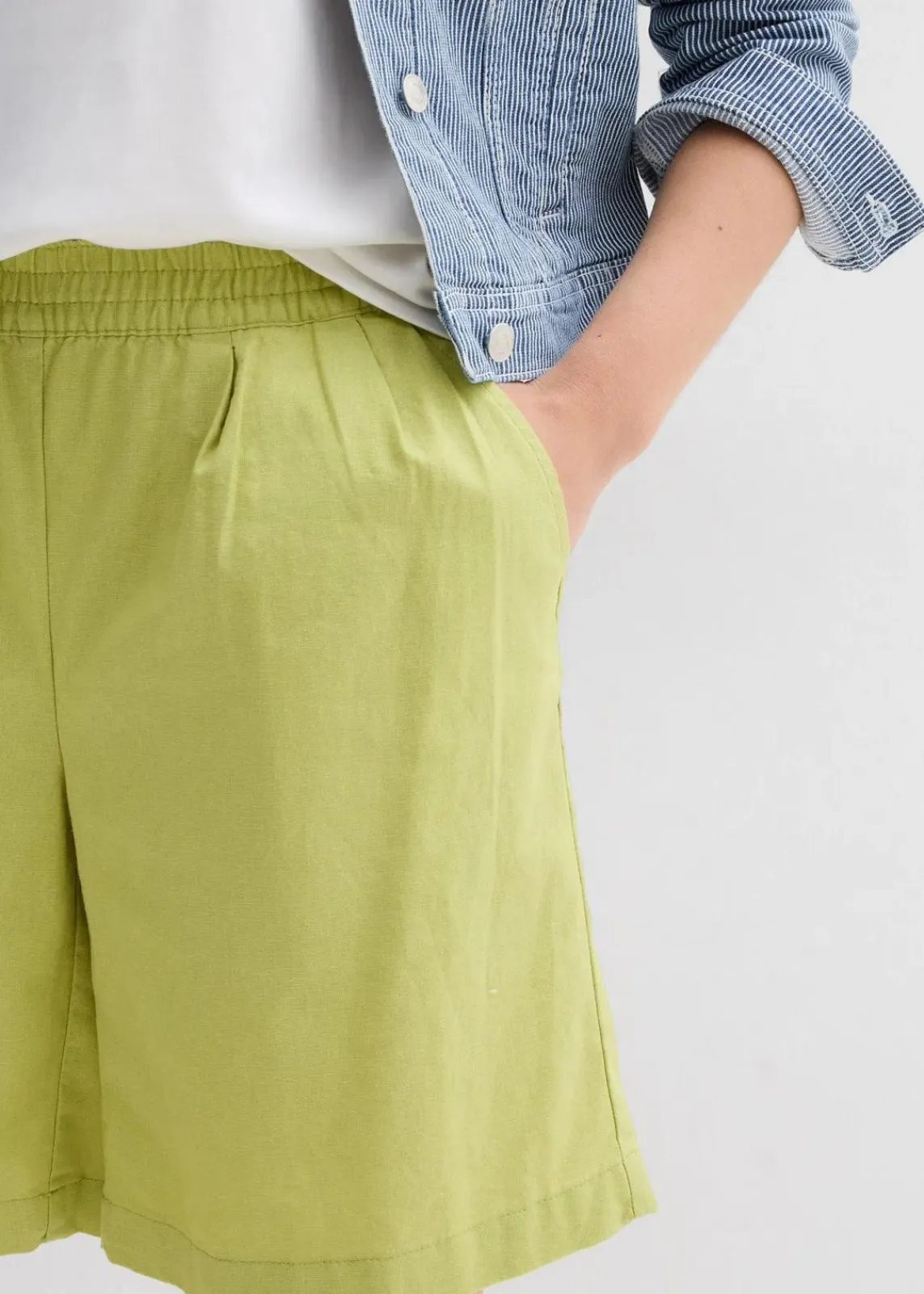 bonprix Nachhaltigere Materialien|Hosen^Bermuda aus Leinen-Baumwoll-Mix mattpistazie