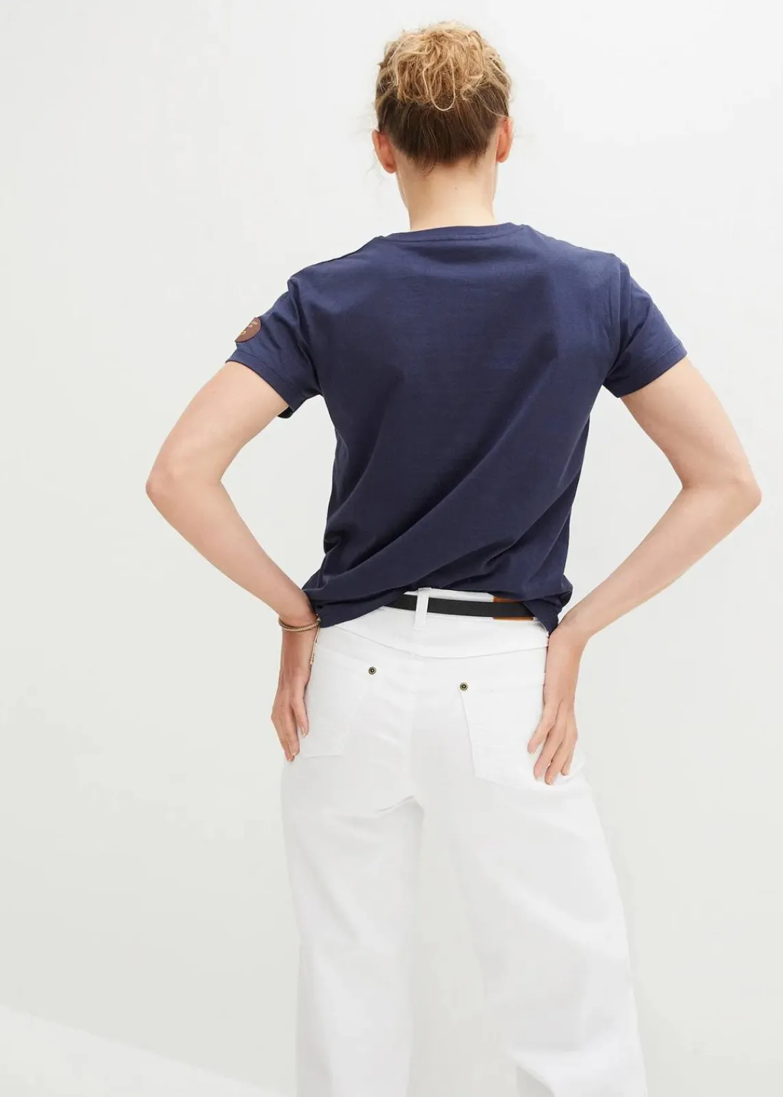 bonprix Nachhaltigere Materialien|Shirts & Tops^Besticktes T-Shirt dunkelblau
