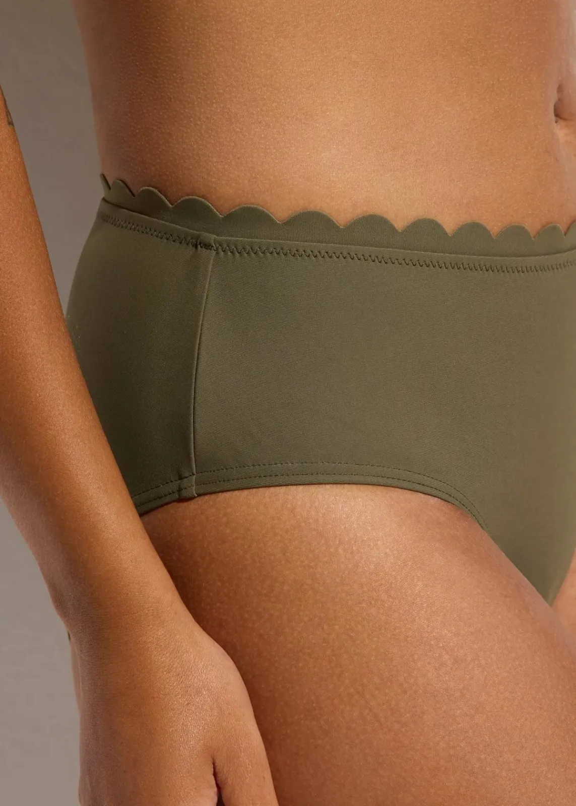 bonprix Bademode·Bikinis|Bademode·Große Cups D-F^Bügel Bikini (2-tlg.Set) dunkeloliv