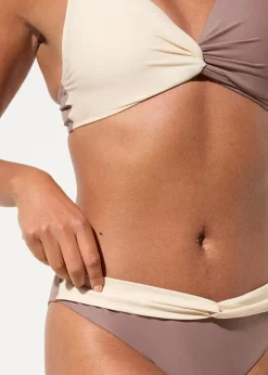 bonprix Nachhaltigere Materialien|Mix & Match^Bikinihose mit Twistdetail braun/beige