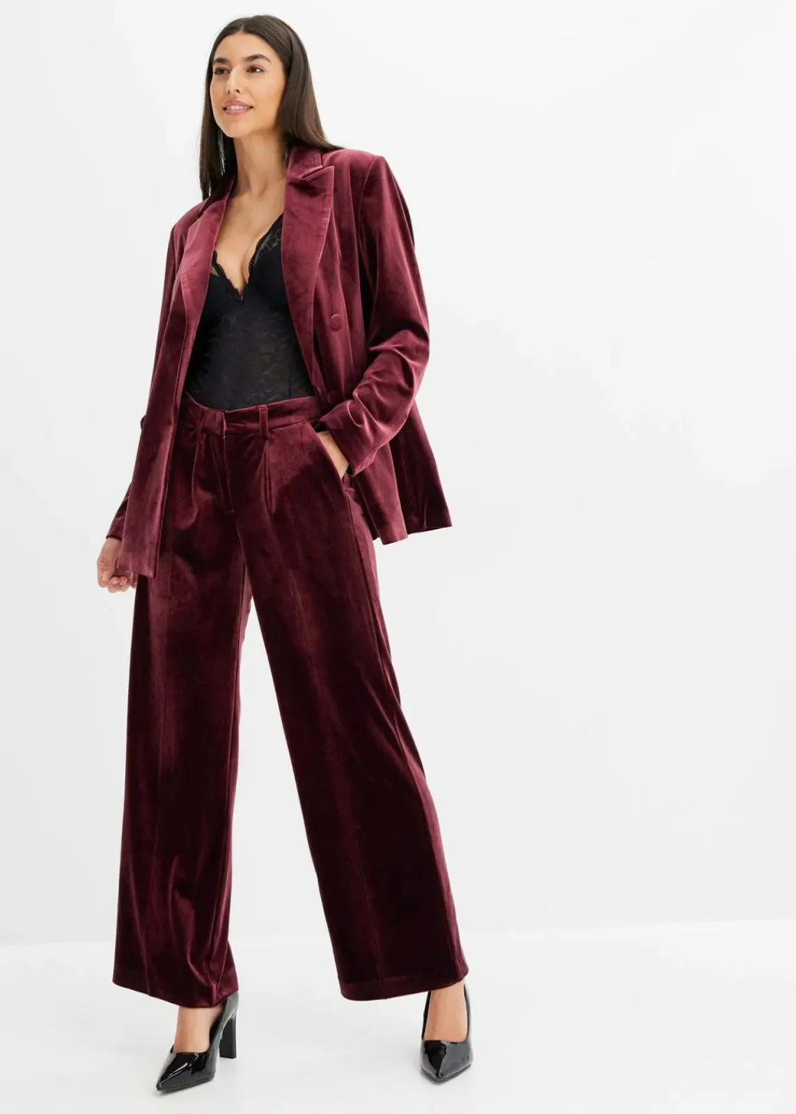 bonprix Blazer|Zweiteiler & Sets^Blazer aus softem Samt ahornrot
