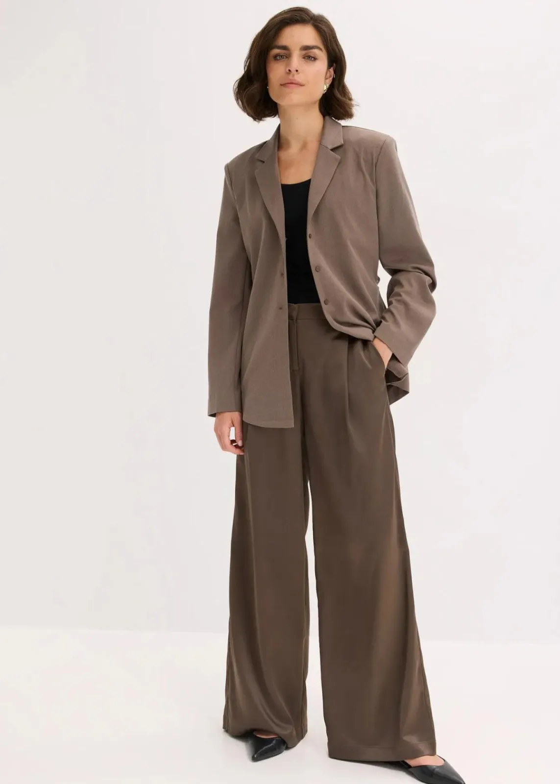 bonprix Bekleidung·Basics|Blazer^Blazer aus Viskose-Mix oliv