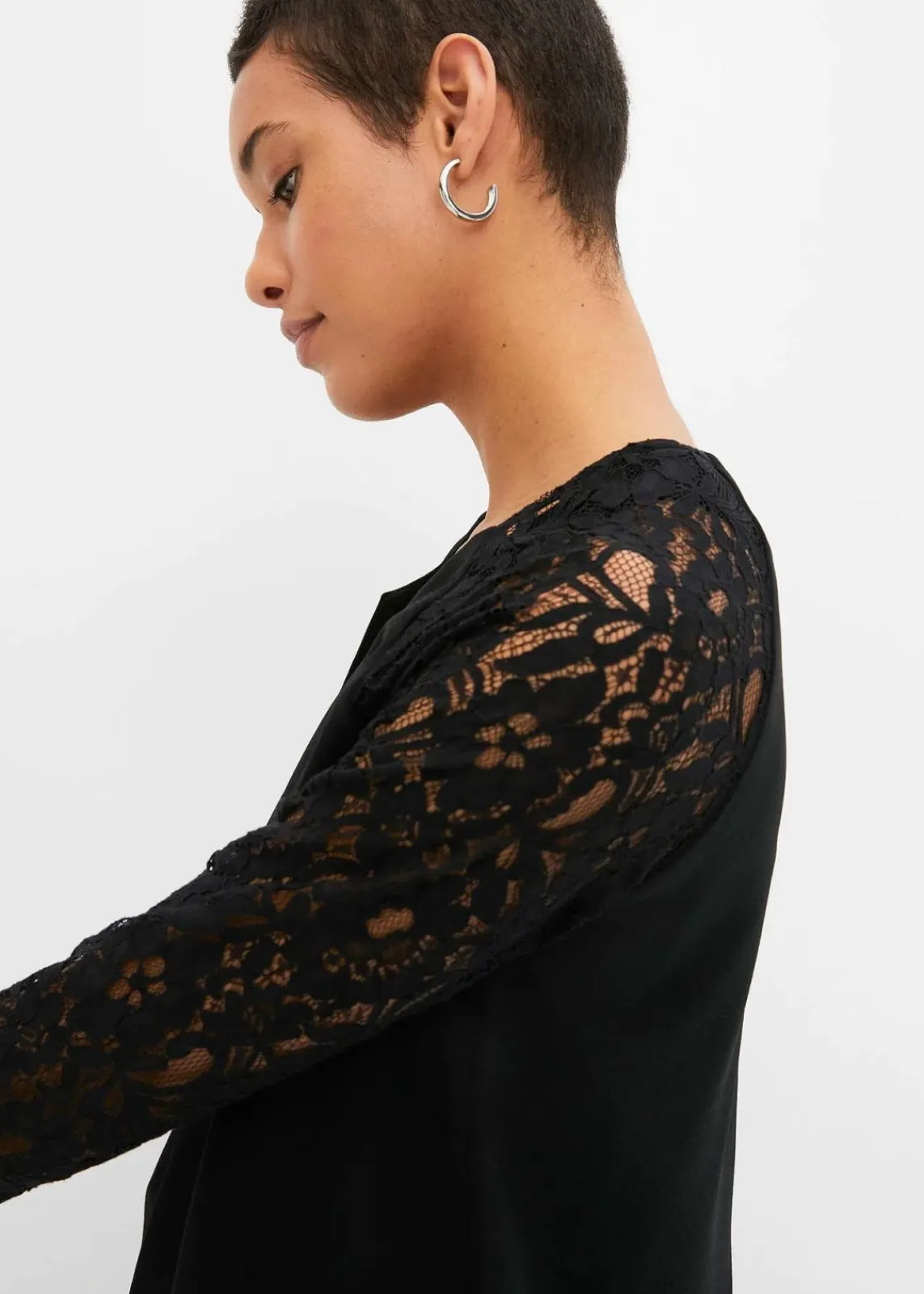 bonprix Bekleidung·Basics|Festliche Mode^Blazer mit Spitzenärmeln schwarz