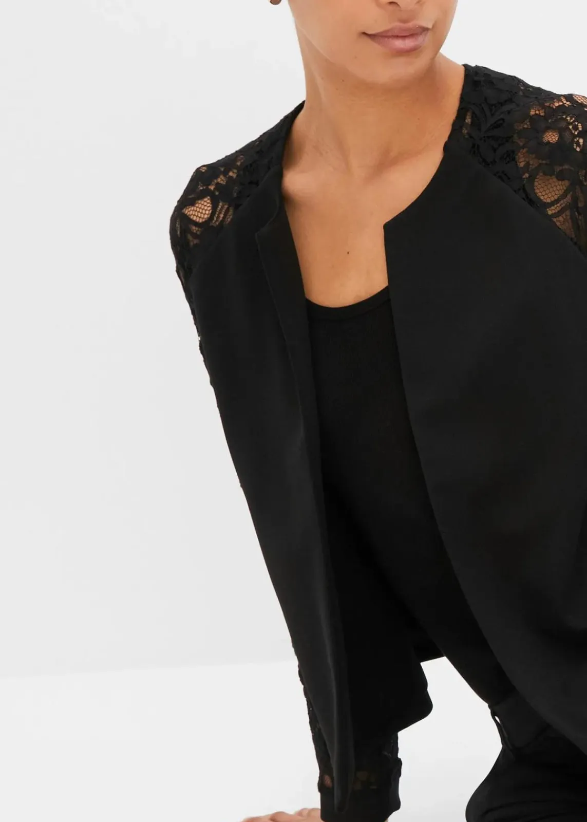 bonprix Bekleidung·Basics|Festliche Mode^Blazer mit Spitzenärmeln schwarz