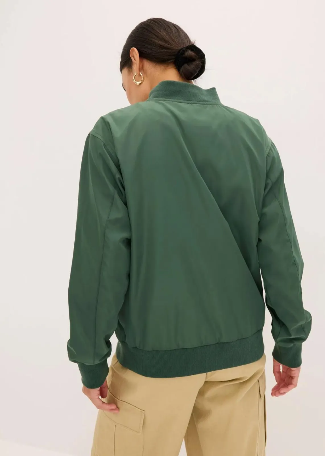 bonprix Bekleidung·Hosen|Jacken & Mäntel^Blouson schattengrün