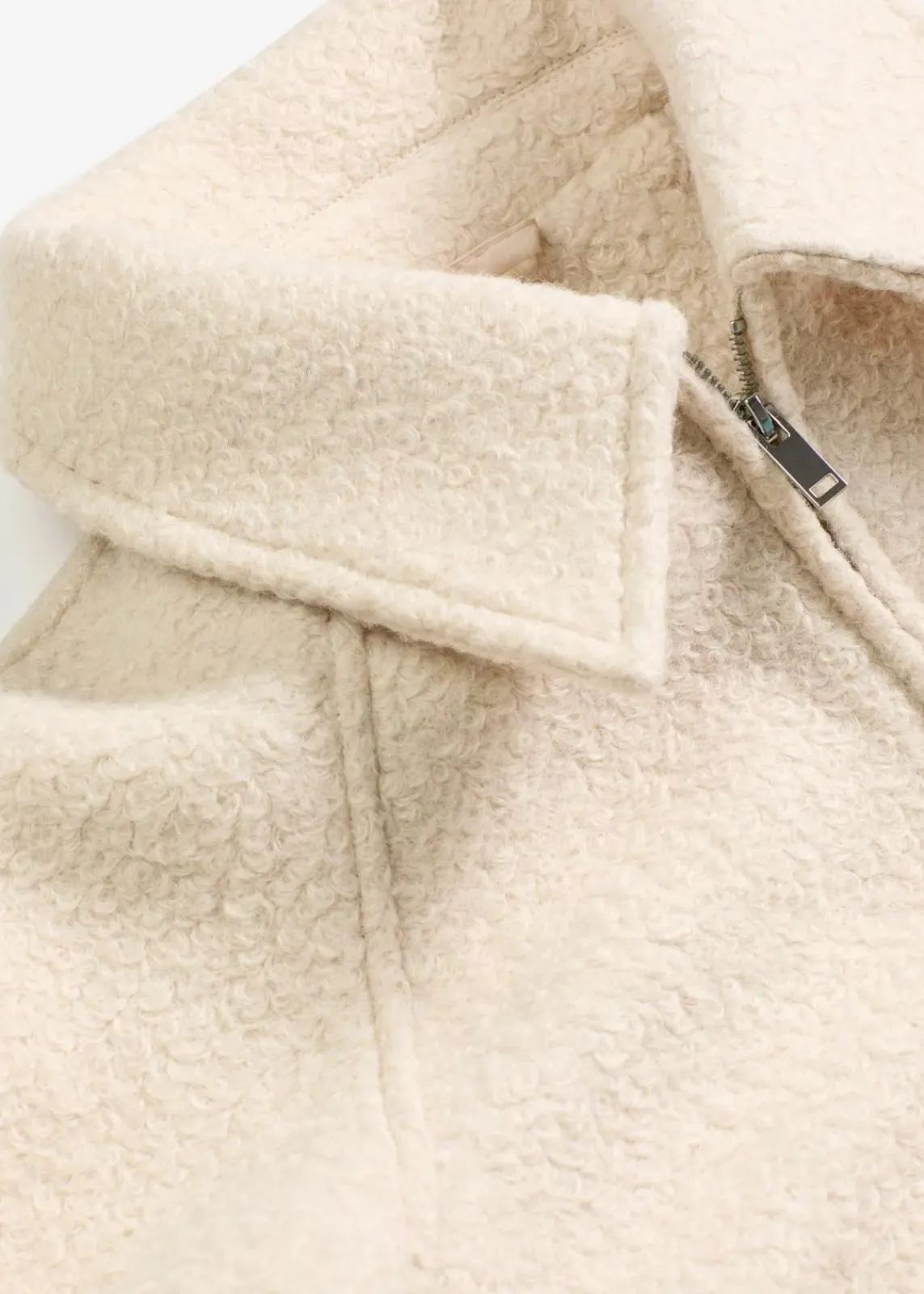 bonprix Bekleidung·Hosen|Jacken & Mäntel^Blouson aus softem Bouclé kieselbeige