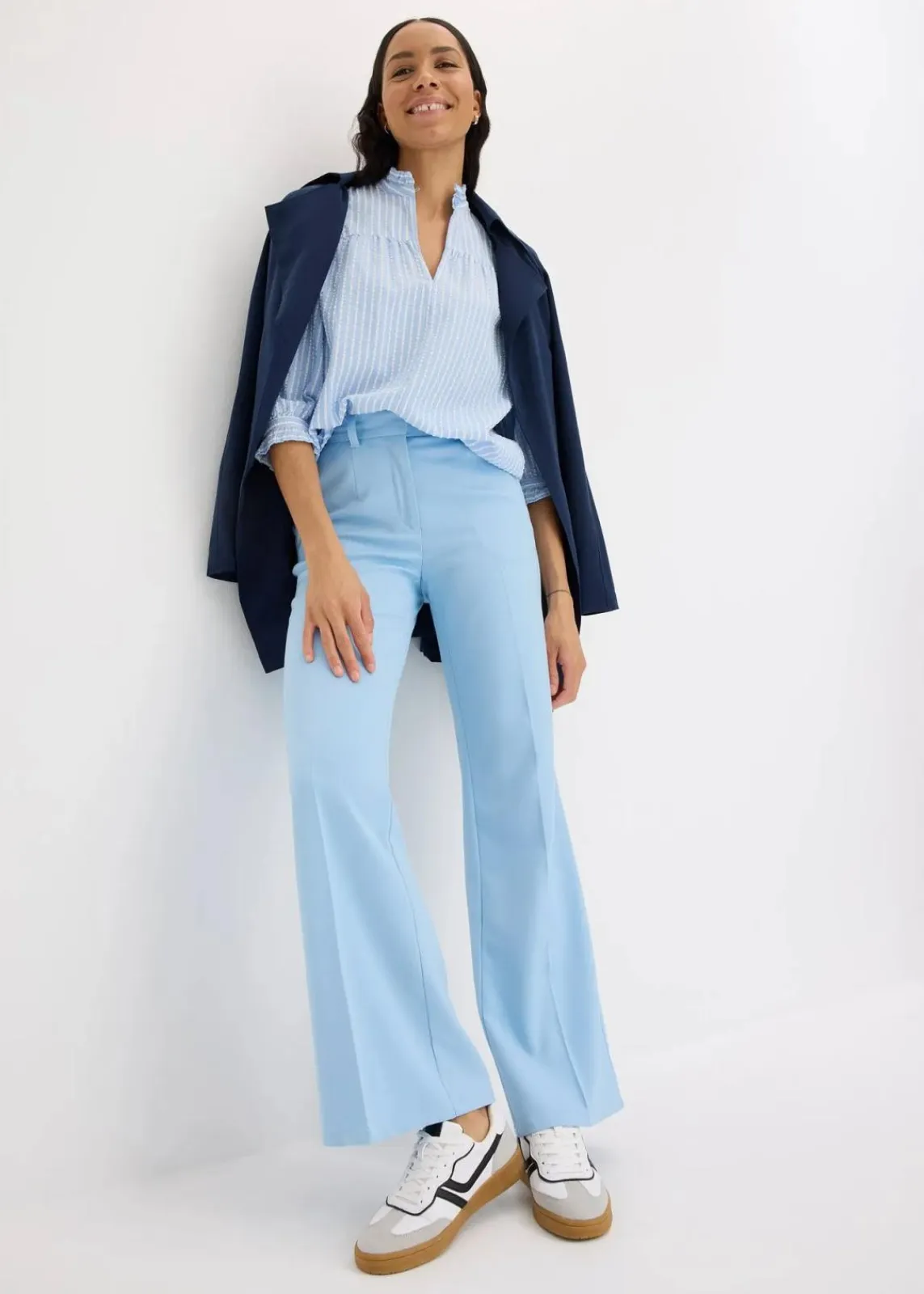 bonprix Blusen & Tuniken^Bluse aus Baumwoll-Viskose Mix hellblau/wollweiß gestreift