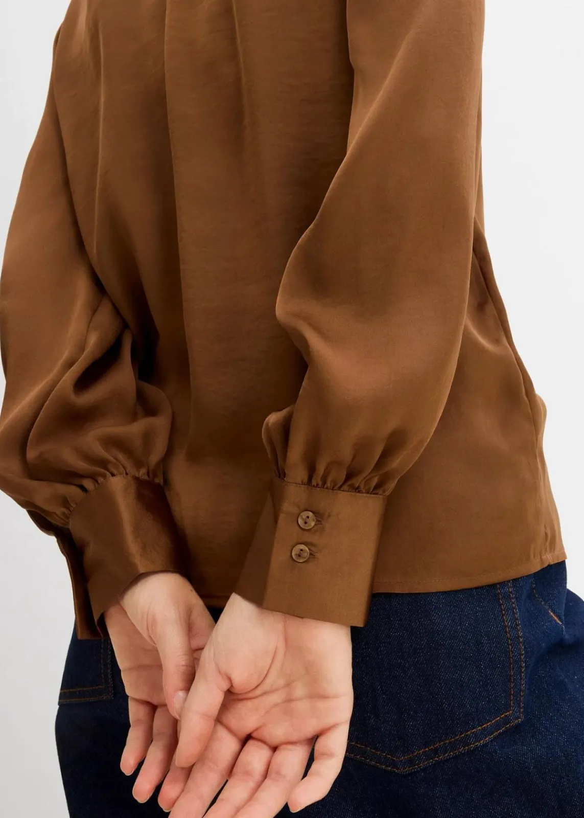 bonprix Blusen & Tuniken|Bekleidung·Jacken & Mäntel^Bluse aus fließendem Satin gewürzbraun