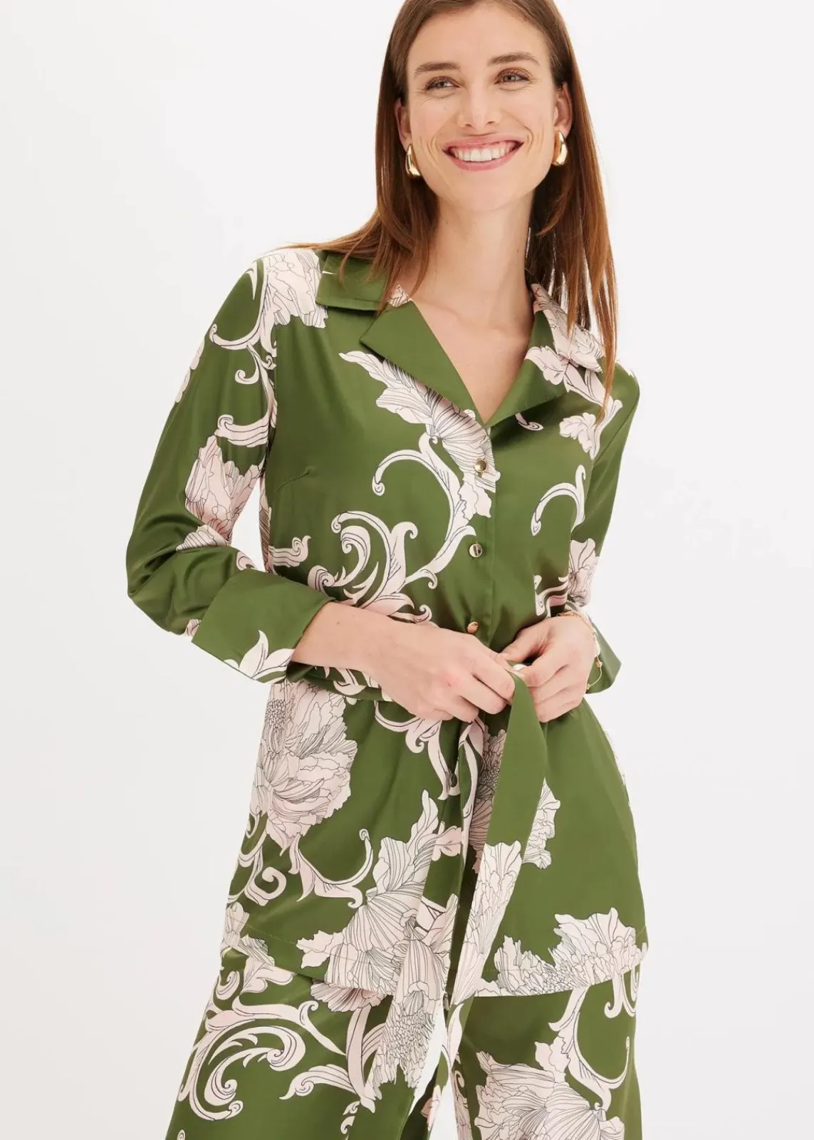 bonprix Bekleidung·Jacken & Mäntel|Zweiteiler & Sets^Bluse aus fließendem Satin grün floral