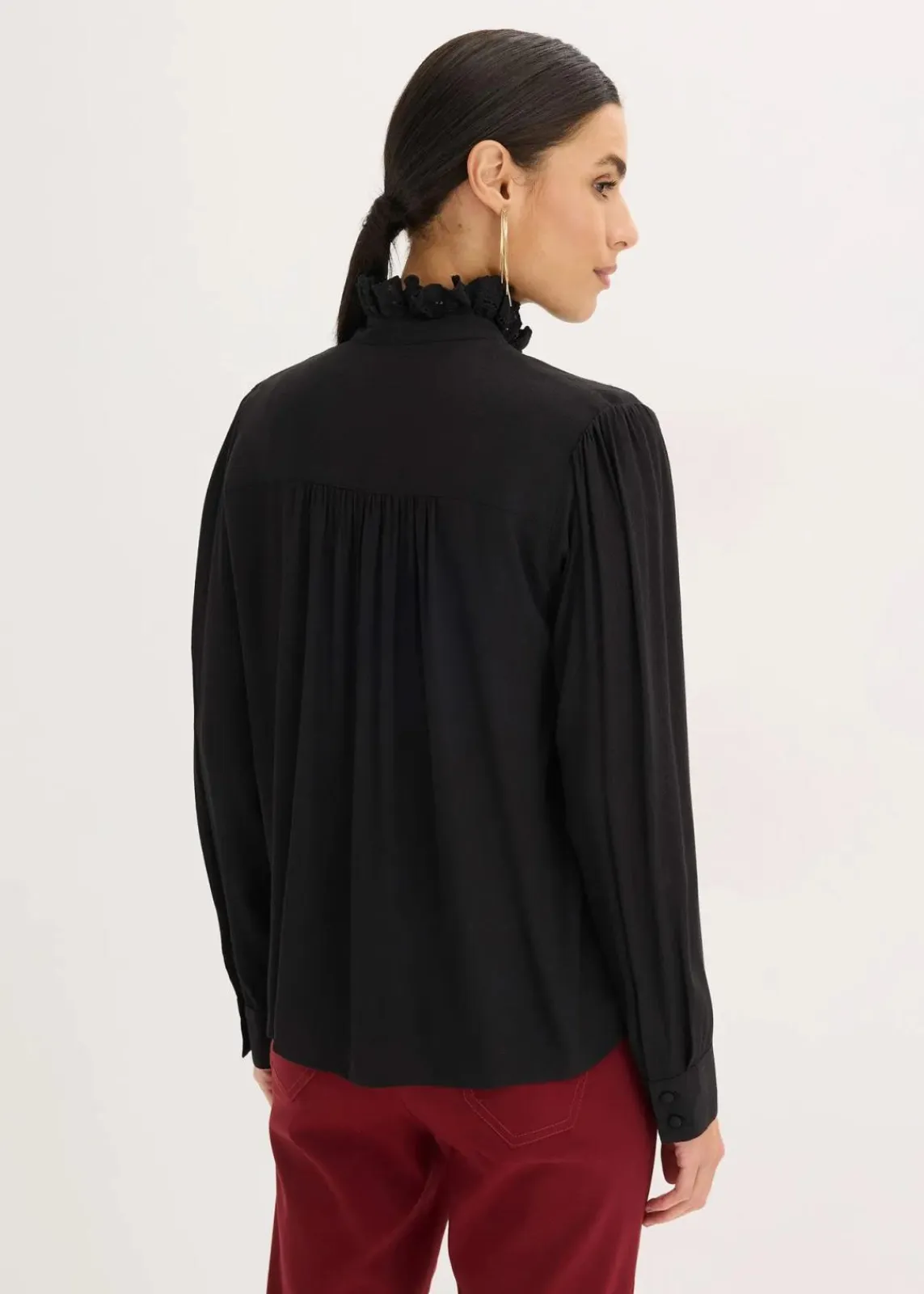 bonprix Blusen & Tuniken|Bekleidung·Jacken & Mäntel^Bluse aus luftigem Crêpe schwarz
