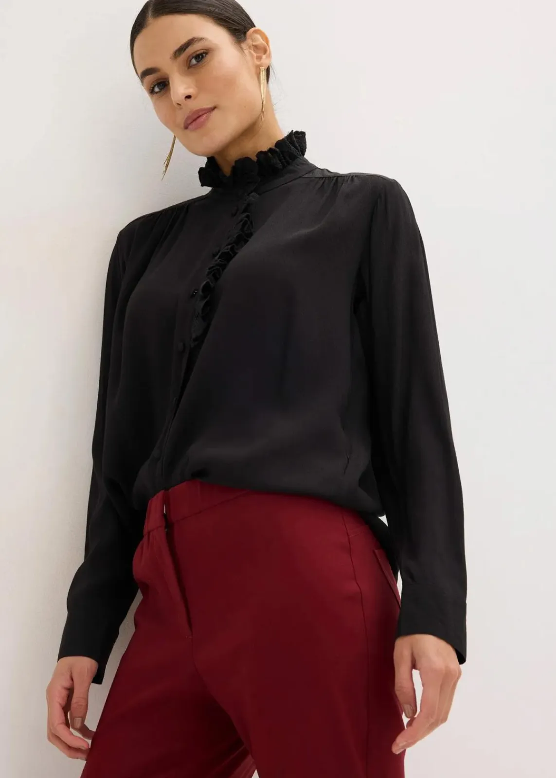 bonprix Blusen & Tuniken|Bekleidung·Jacken & Mäntel^Bluse aus luftigem Crêpe schwarz