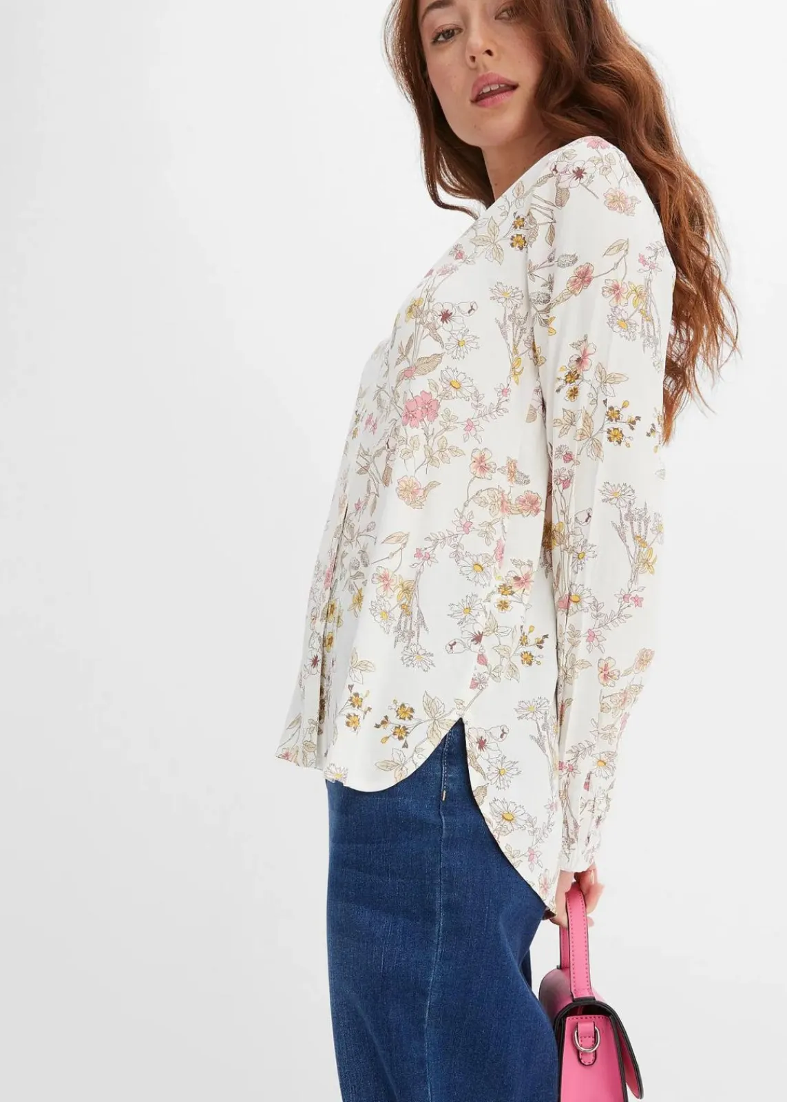 bonprix Bekleidung·Jacken & Mäntel|Nachhaltigere Materialien^Bluse aus reiner Viskose wollweiß geblümt