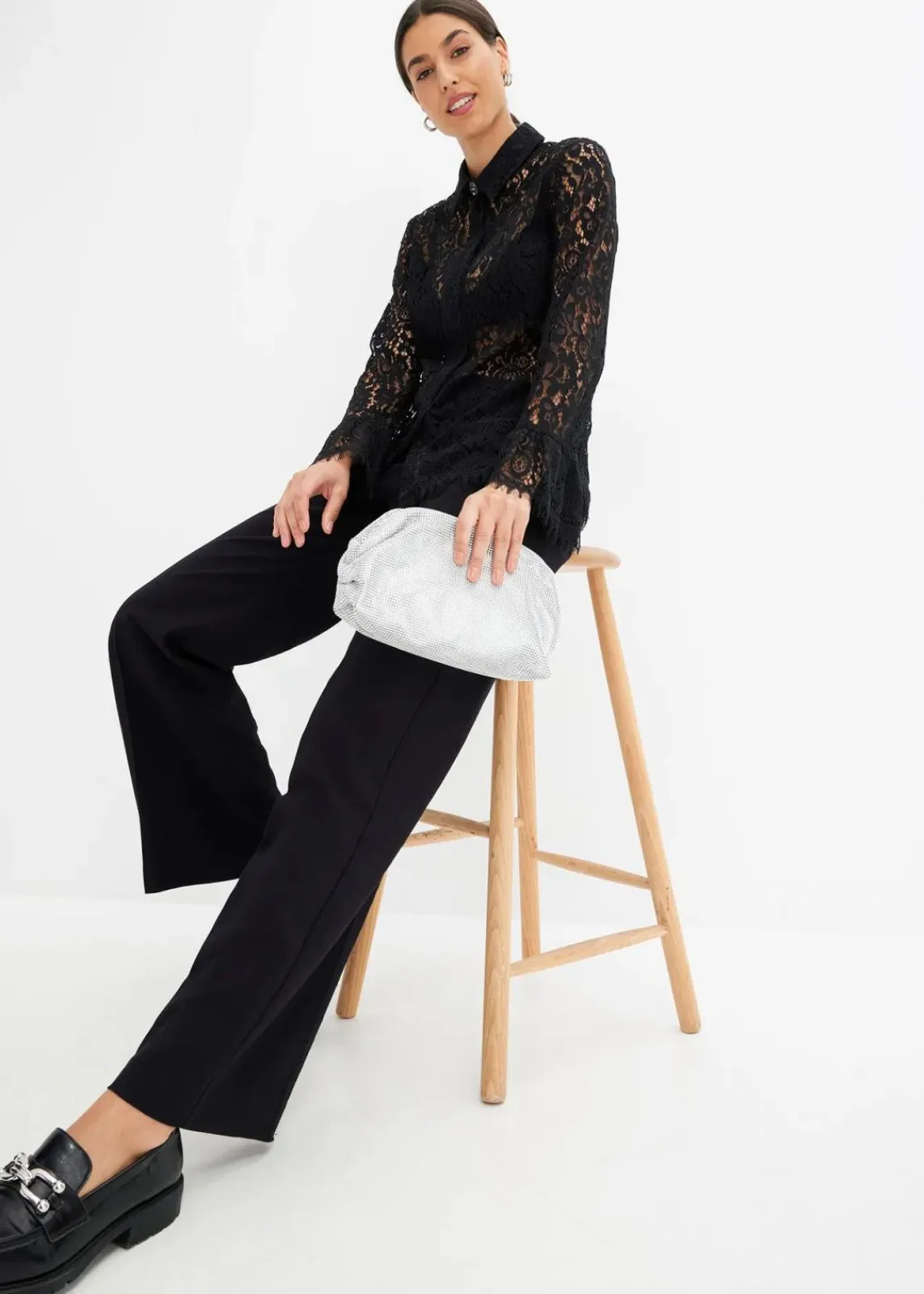 bonprix Bekleidung·Jacken & Mäntel|Blusen & Tuniken^Bluse aus Spitze schwarz