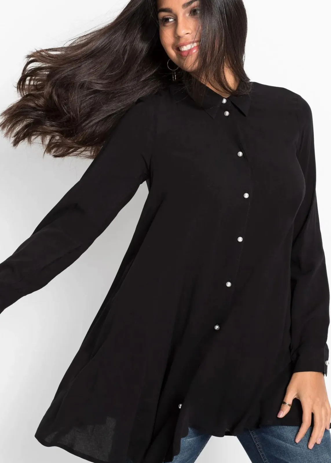 bonprix Bekleidung·Jacken & Mäntel|Blusen & Tuniken^Bluse mit Perlenknopfleiste schwarz