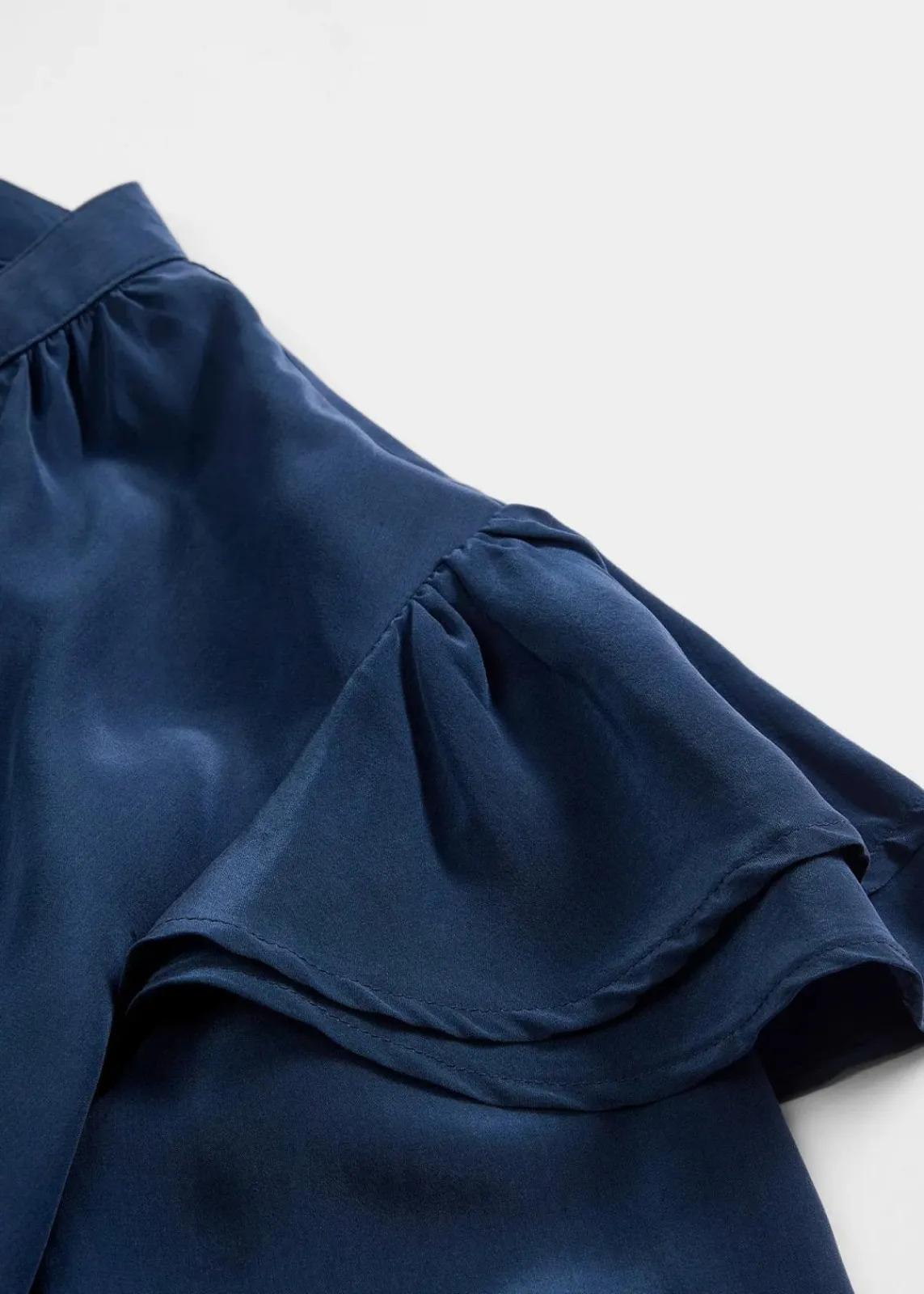 bonprix Bekleidung·Jacken & Mäntel|Blusen & Tuniken^Bluse mit Seidenanteil dunkelblau