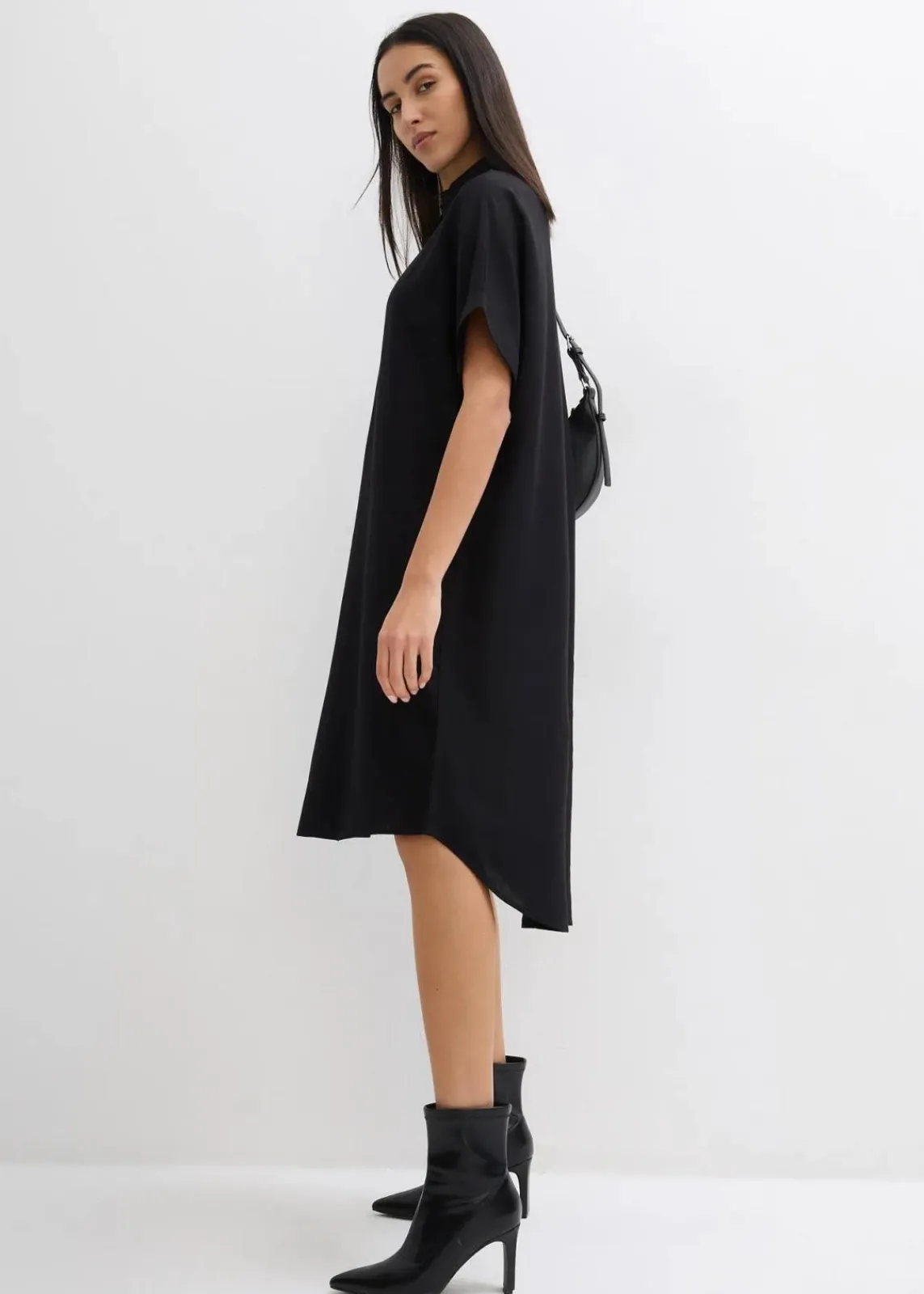 bonprix Kleider|Bekleidung·Pullover & Strickjacken^Blusenkleid aus feiner Viskose schwarz