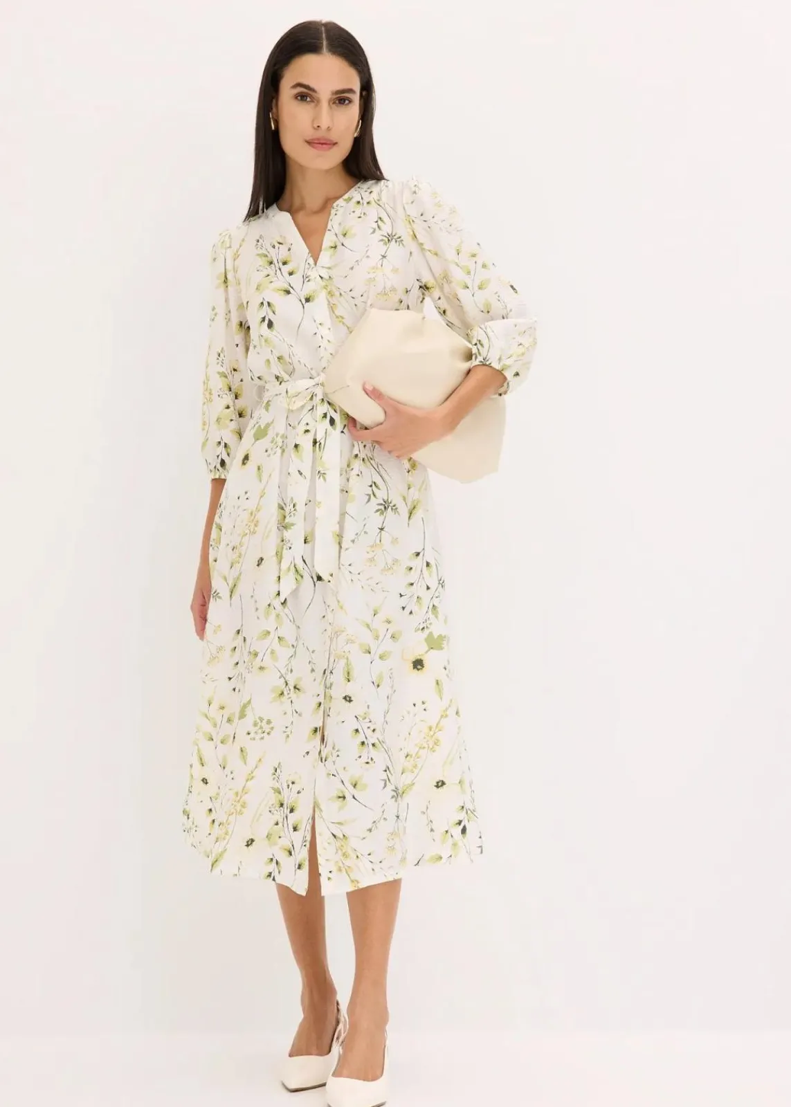 bonprix Nachhaltigere Materialien|Kleider^Blusenkleid aus Viskose-Mix wollweiß floral