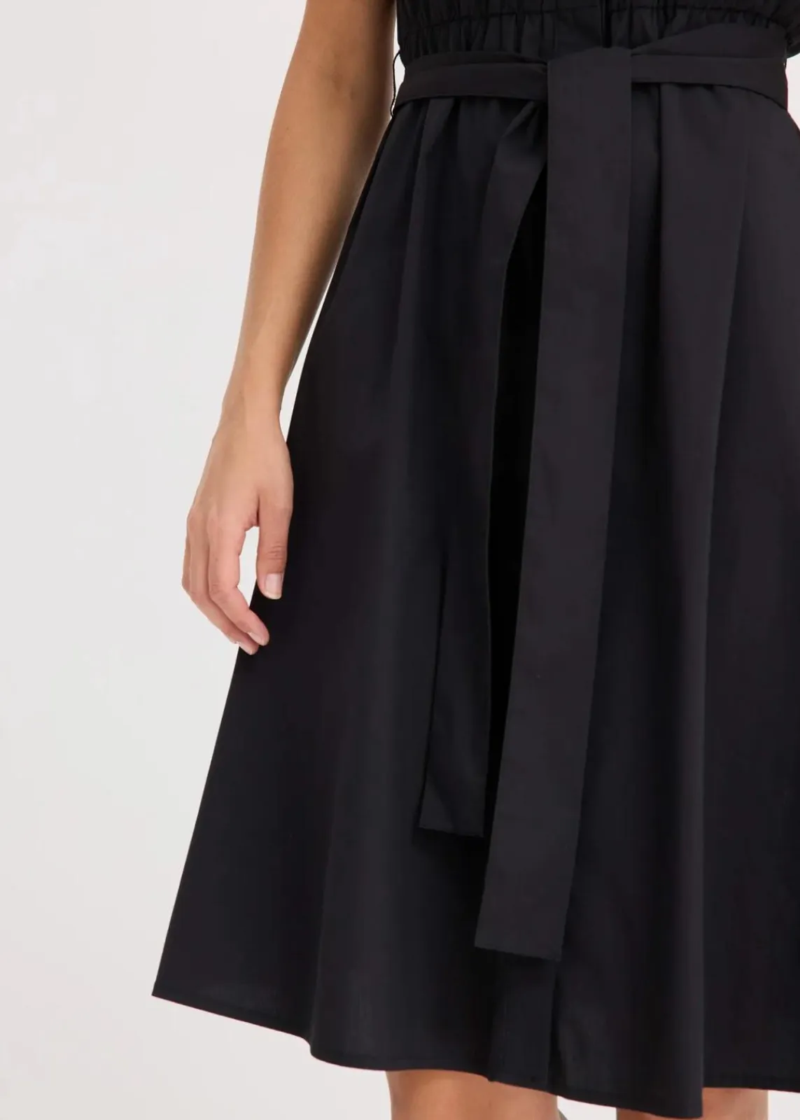 bonprix Bekleidung·Pullover & Strickjacken|Kleider^Blusenkleid mit Bindegürtel schwarz