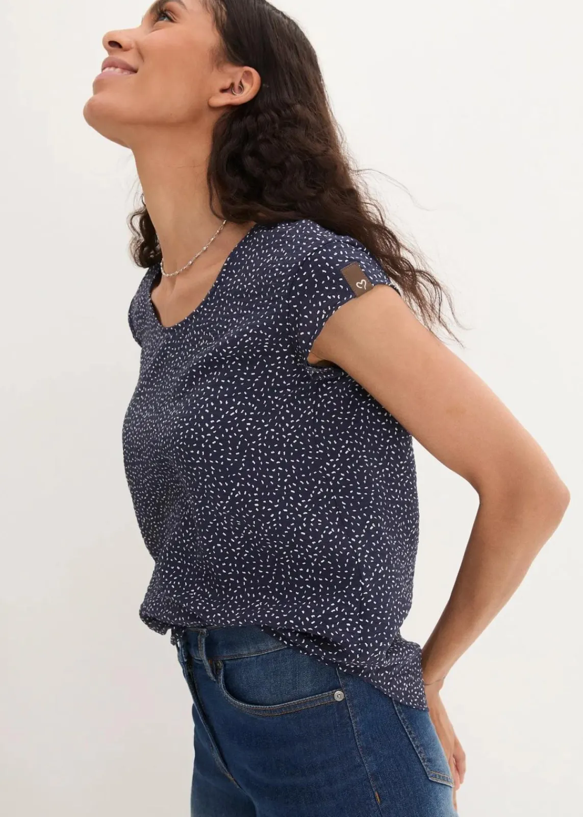 bonprix Nachhaltigere Materialien|Blusen & Tuniken^Blusenshirt aus softem Viskose-Mix dunkelblau/weiß gepunktet