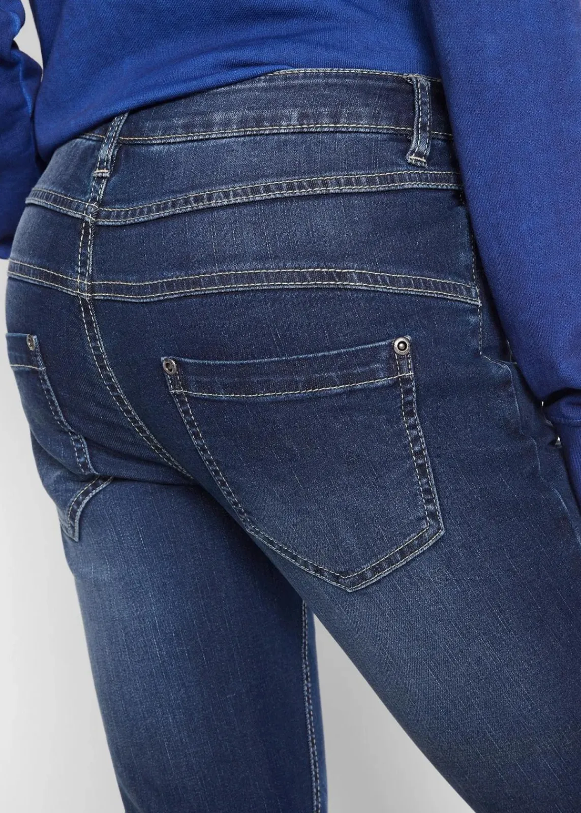bonprix Kurzgrößen|Bekleidung·Shirts & Tops^Bootcut Jeans Mid Waist, Stretch dunkelblau used