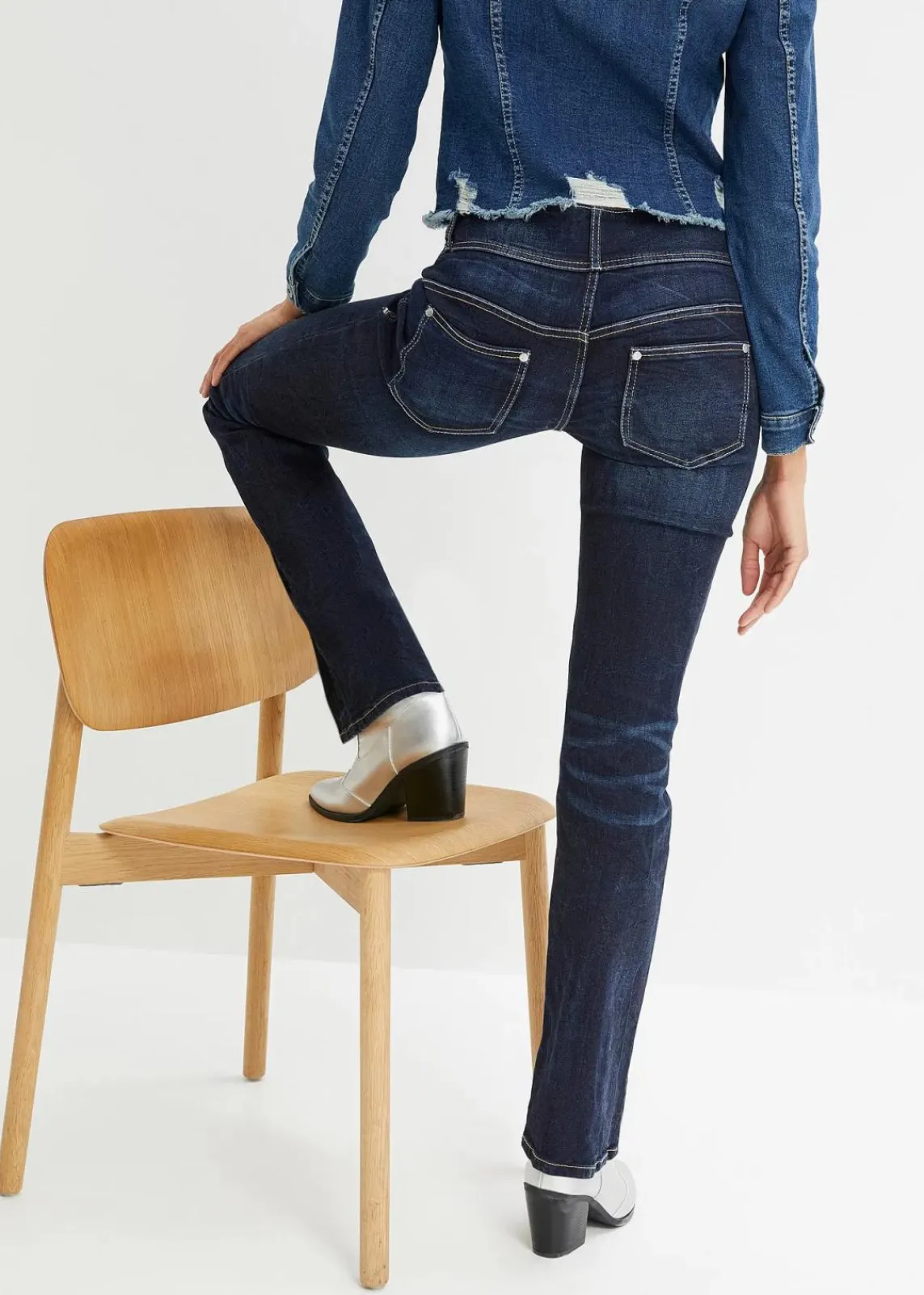 bonprix Bekleidung·Shirts & Tops|Jeans^Bootcut-Jeans dunkelblau denim
