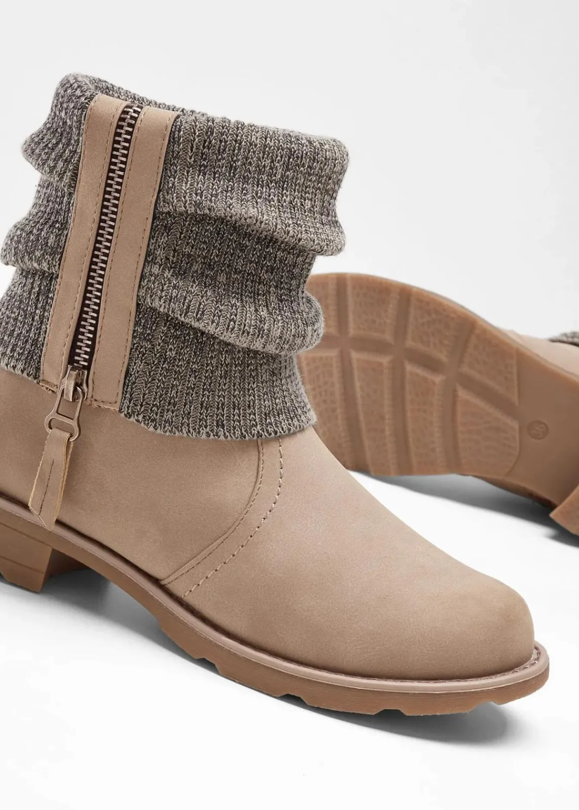 bonprix Schuhe & Accessoires In Spezialgrößen·Schuhe In Übergröße|Boots^Boots mit Strickeinsatz taupe