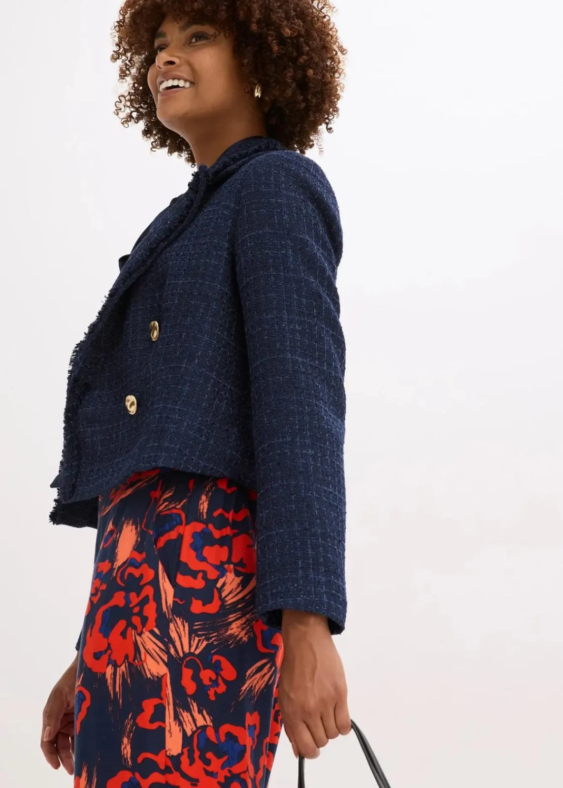bonprix Bekleidung·Basics|Nachhaltigere Materialien^Bouclé-Blazer mit dekorativen Knöpfen dunkelblau