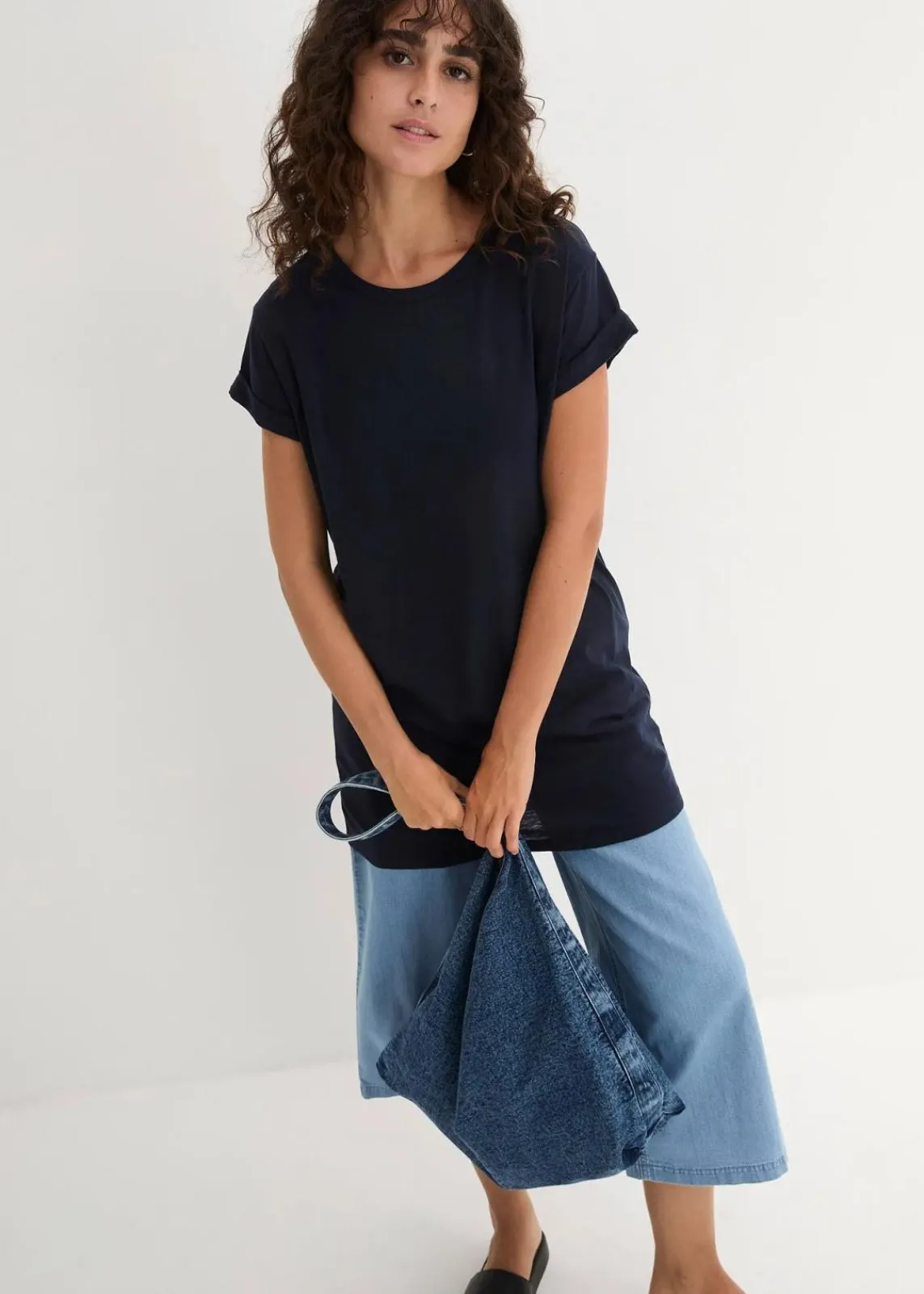 bonprix Shirts & Tops|Basics^Boxy-Longshirt mit kurzen Ärmeln dunkelblau
