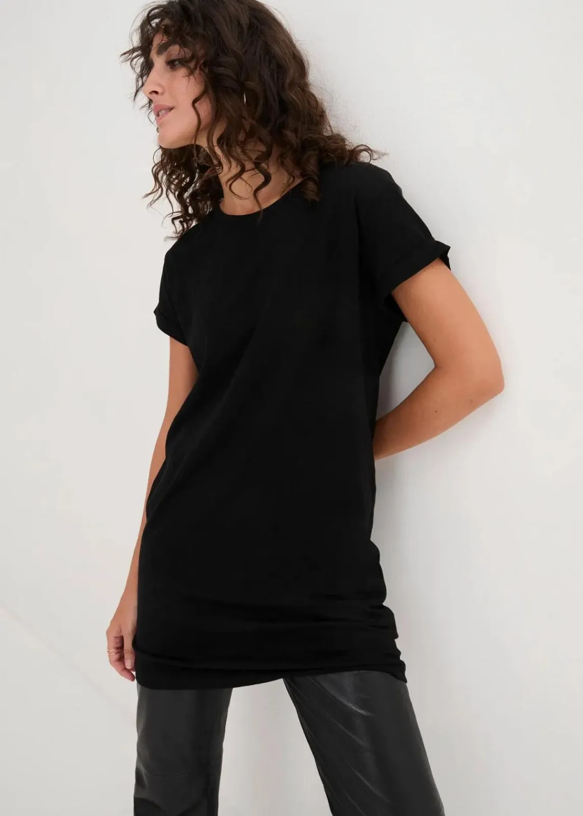 bonprix Bekleidung·Röcke|Basics^Boxy-Longshirt mit kurzen Ärmeln schwarz