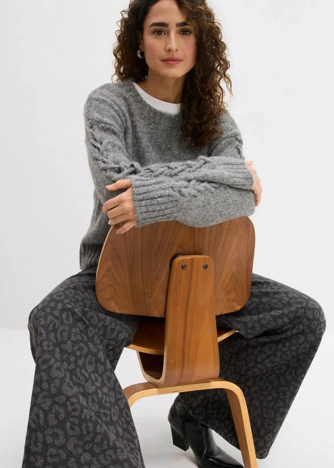 bonprix Bekleidung·Umstandsmode|Bekleidung·Jeans^Boxy-Pullover mit geflochtenen Ärmeln grau meliert