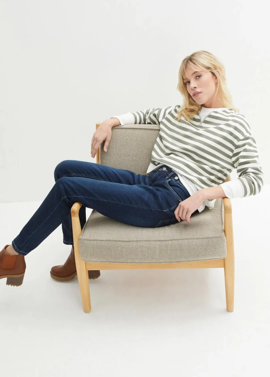 bonprix Bekleidung·Shirts & Tops|Jeans^Boyfriend Jeans Mid Waist, Stretch dunkelblau used