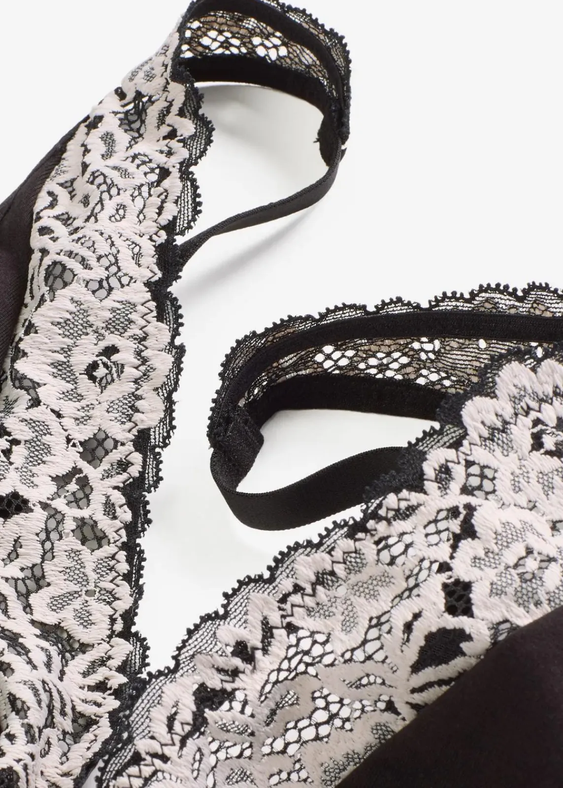 bonprix Wäsche·Baumwollunterwäsche|Nachhaltigere Materialien^Bralette ohne Bügel mit Bio-Baumwolle und Spitze schwarz/wollweiß