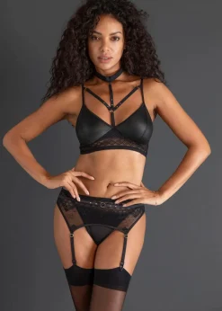 bonprix Wäsche·Erotikwäsche|Erotikwäsche^Bralette+String+Strapshalter mit Wetlook (3-tlg.Set) schwarz