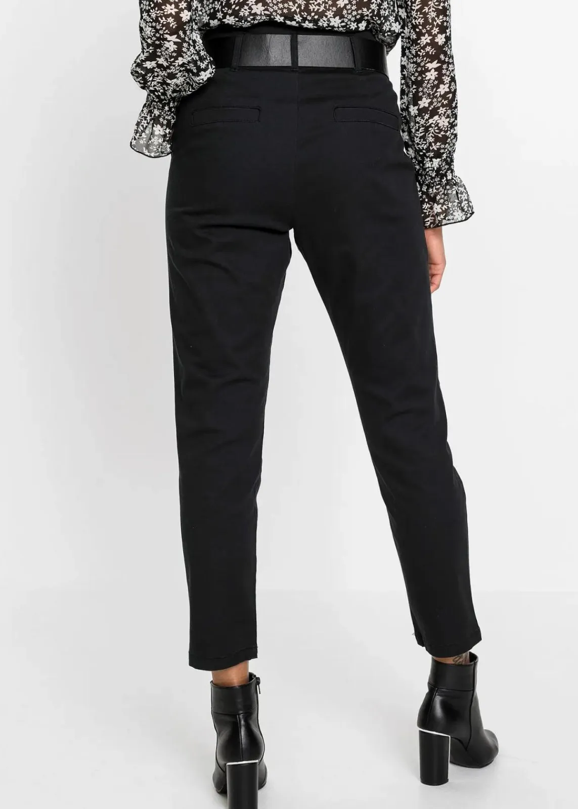 bonprix Hosen^Bundfaltenhose aus Baumwolle schwarz
