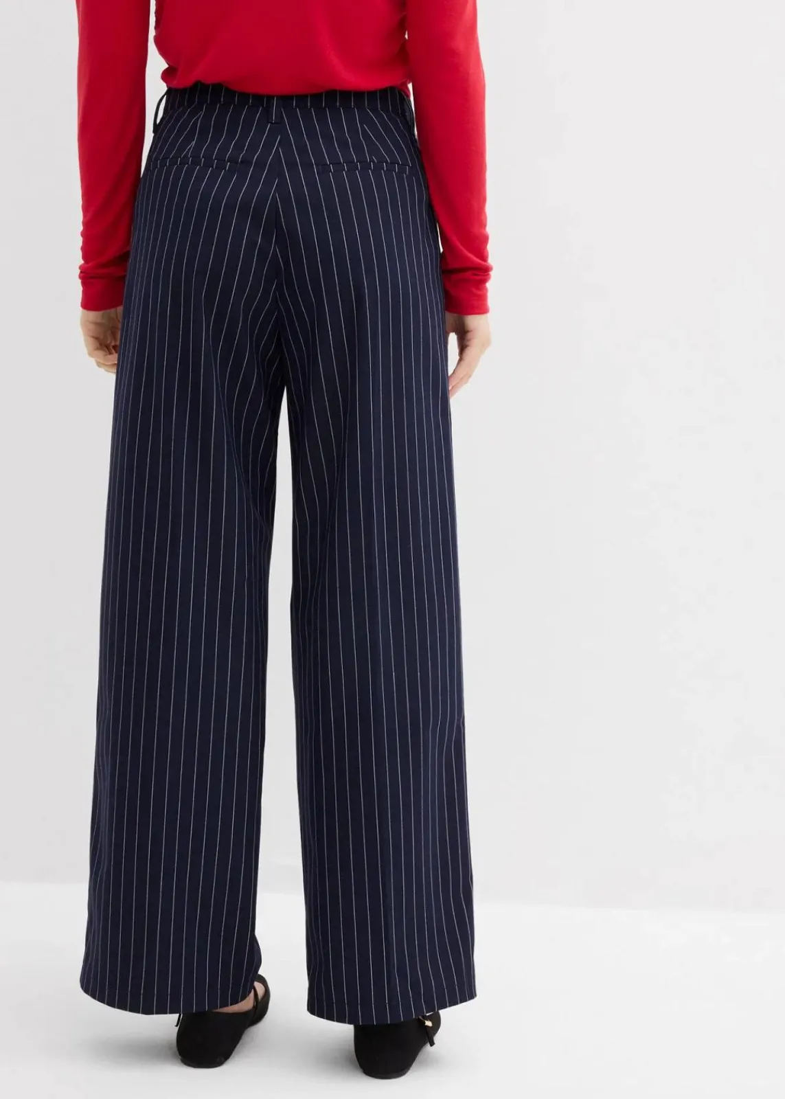 bonprix Bekleidung·Kleider|Zweiteiler & Sets^Bundfaltenhose aus Viskose-Mix dunkelblau/weiß längs gestreift